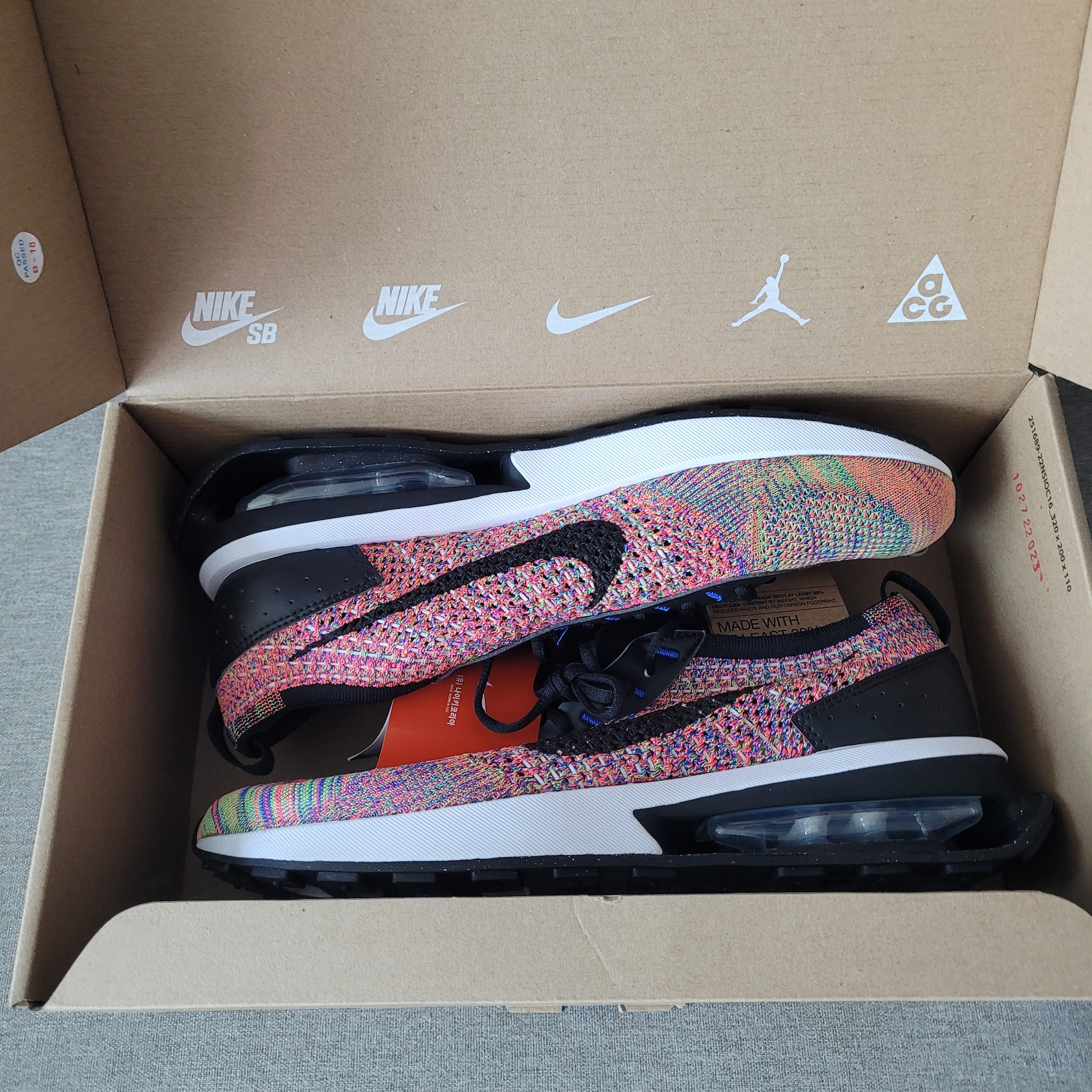 Nike Air Max Flyknit Racer Multi Color Racer Blue 착용 스타일 - 2