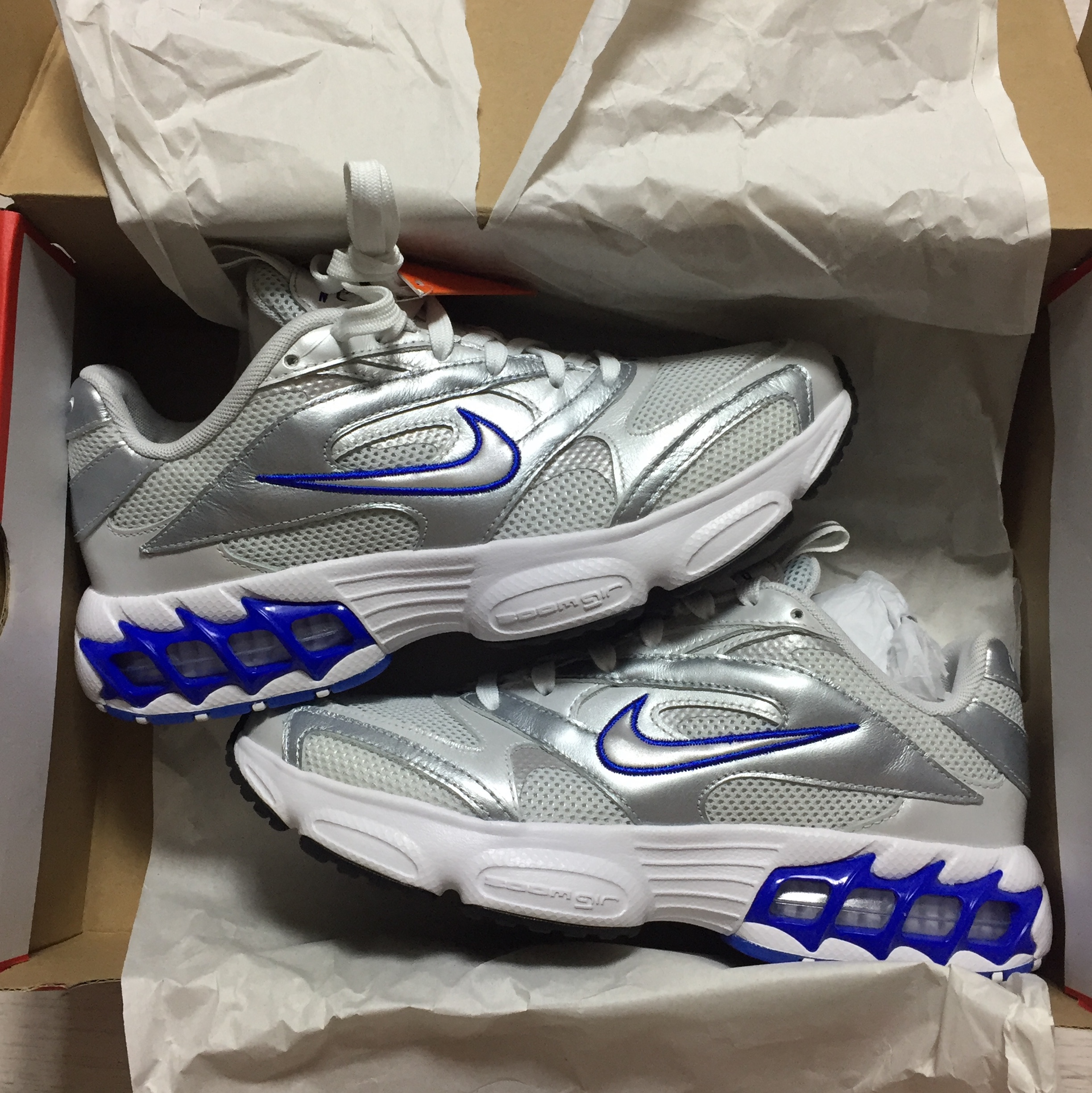 (W) Nike Zoom Air Fire Pure Platinum Metalic Silver 착용 스타일