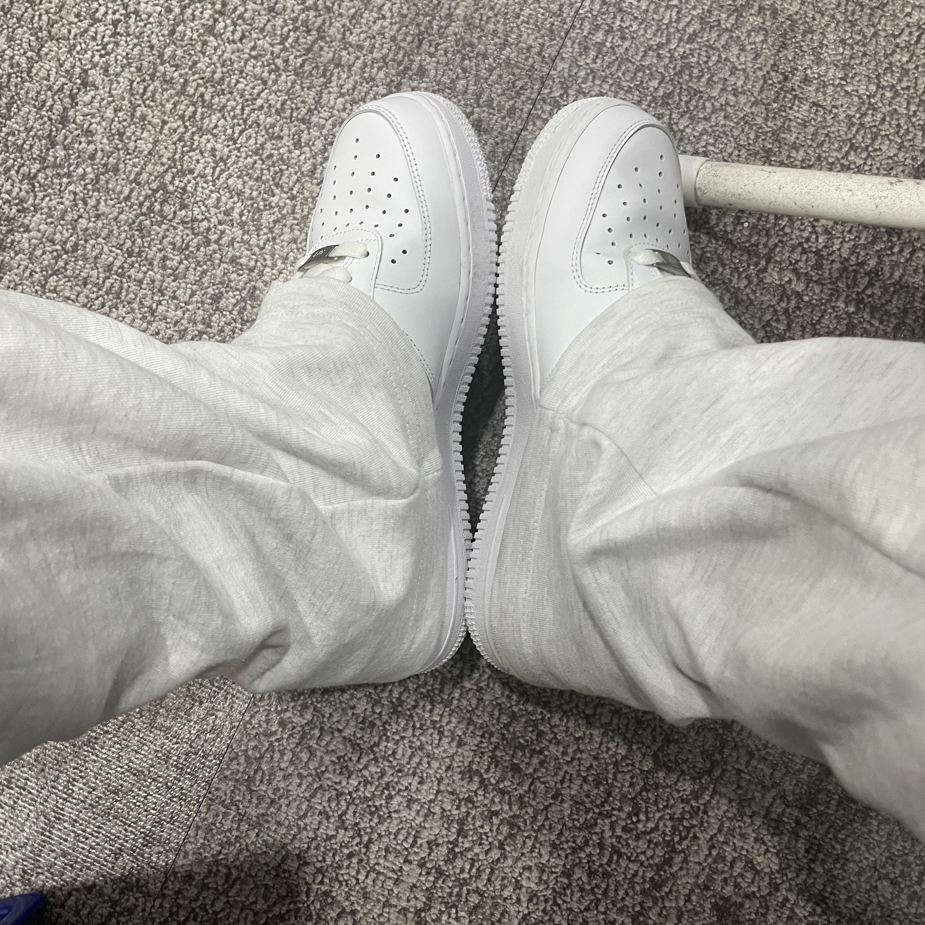 Nike Air Force 1 '07 Low White 착용 스타일