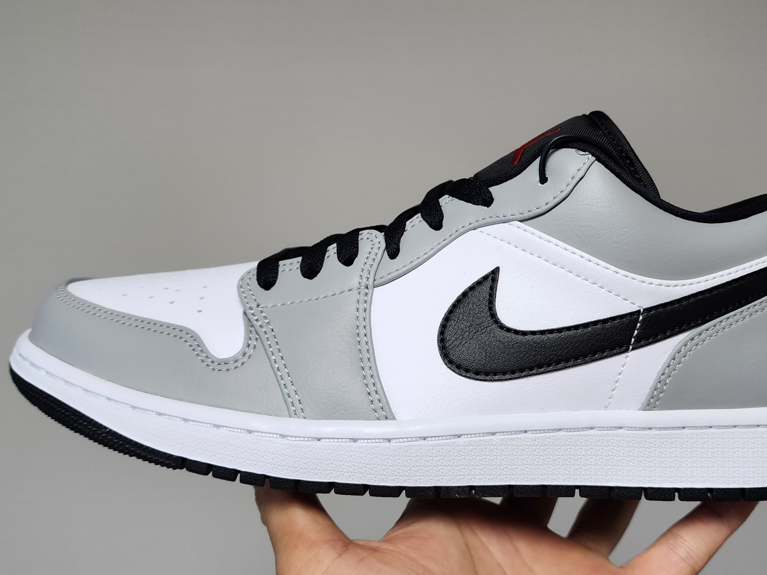 Jordan 1 Low Light Smoke Grey 착용 스타일