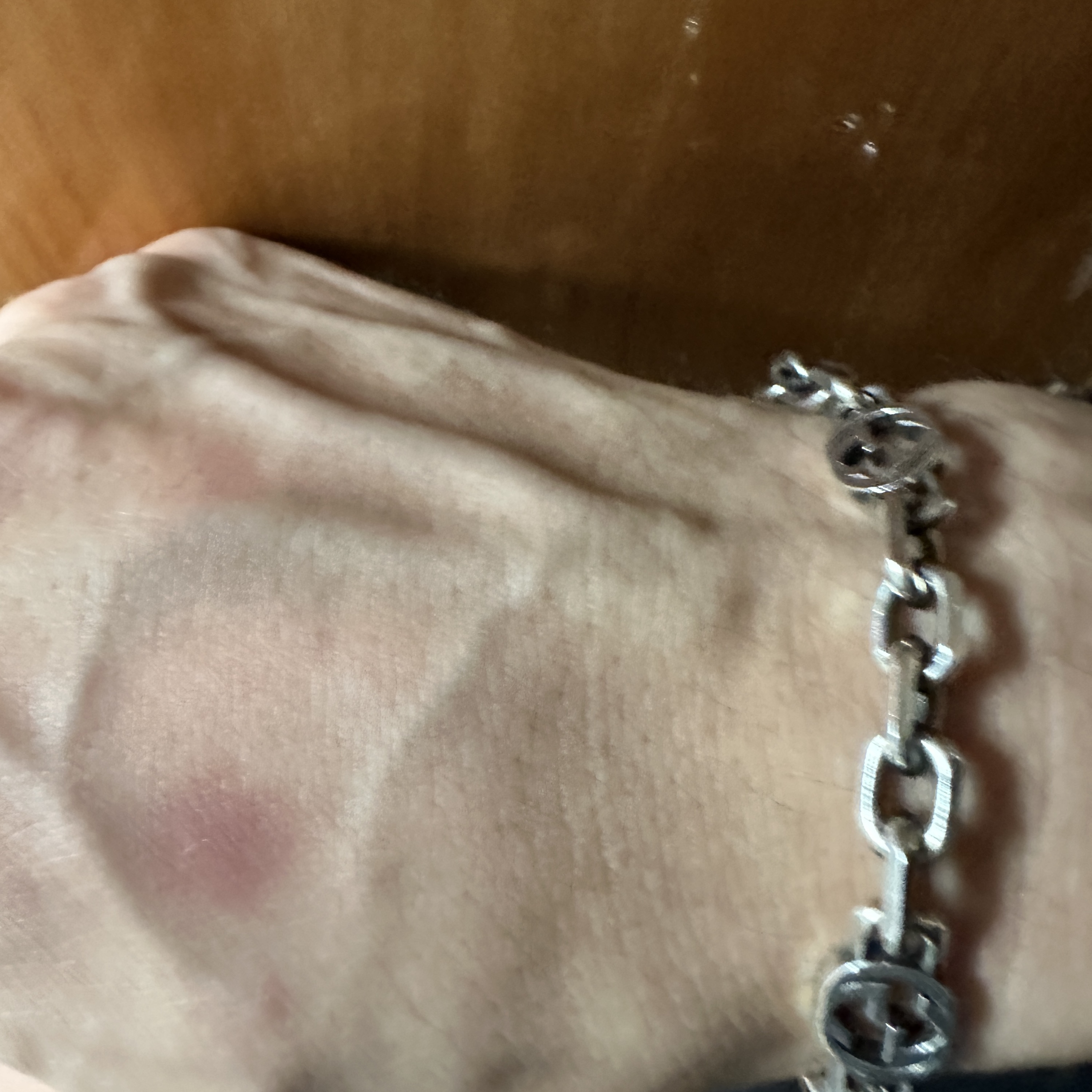 Gucci Interlocking G Bracelet Silver 착용 스타일