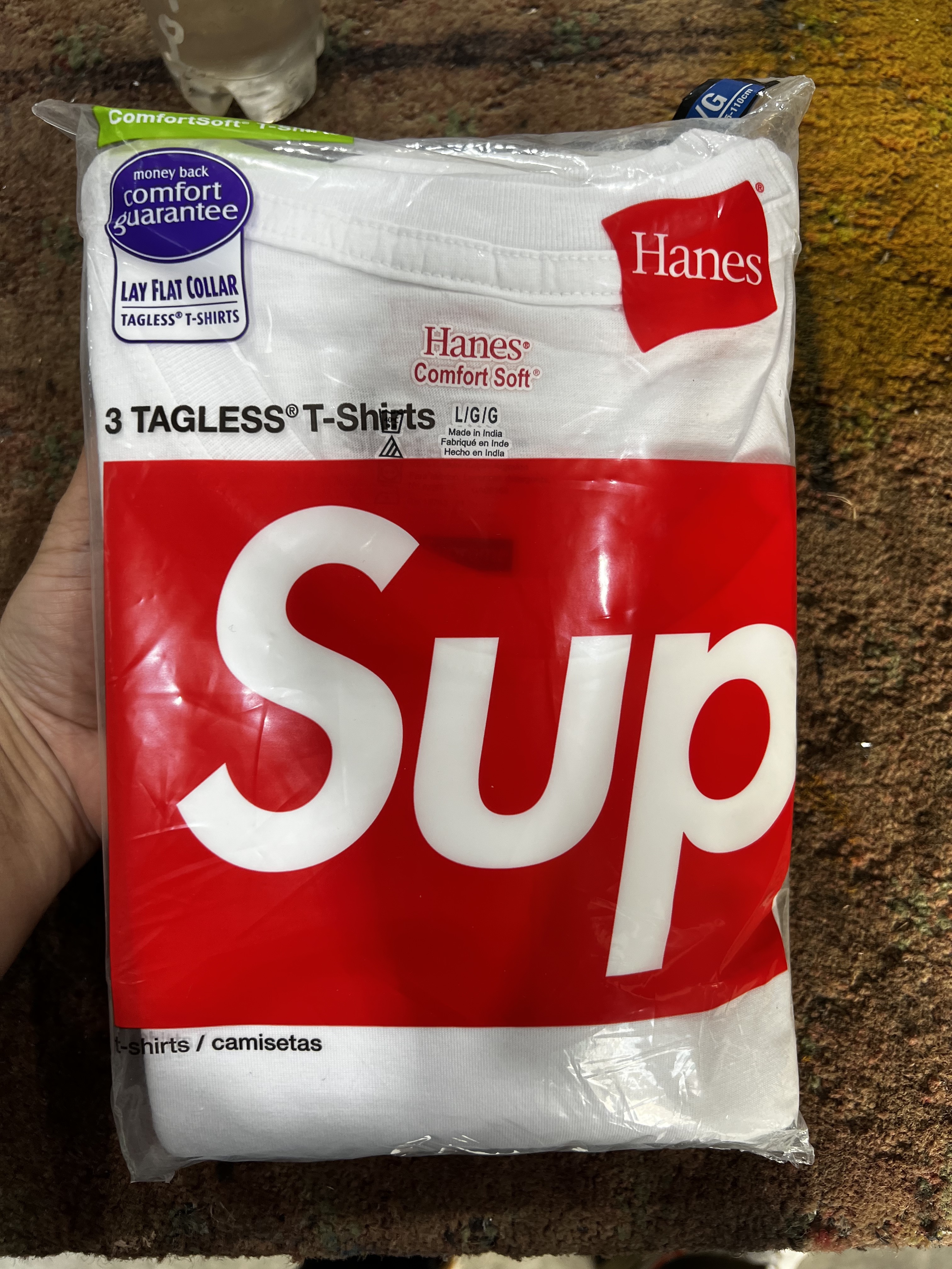 Supreme Hanes Tagless T-Shirt White (3 Pack) 착용 스타일