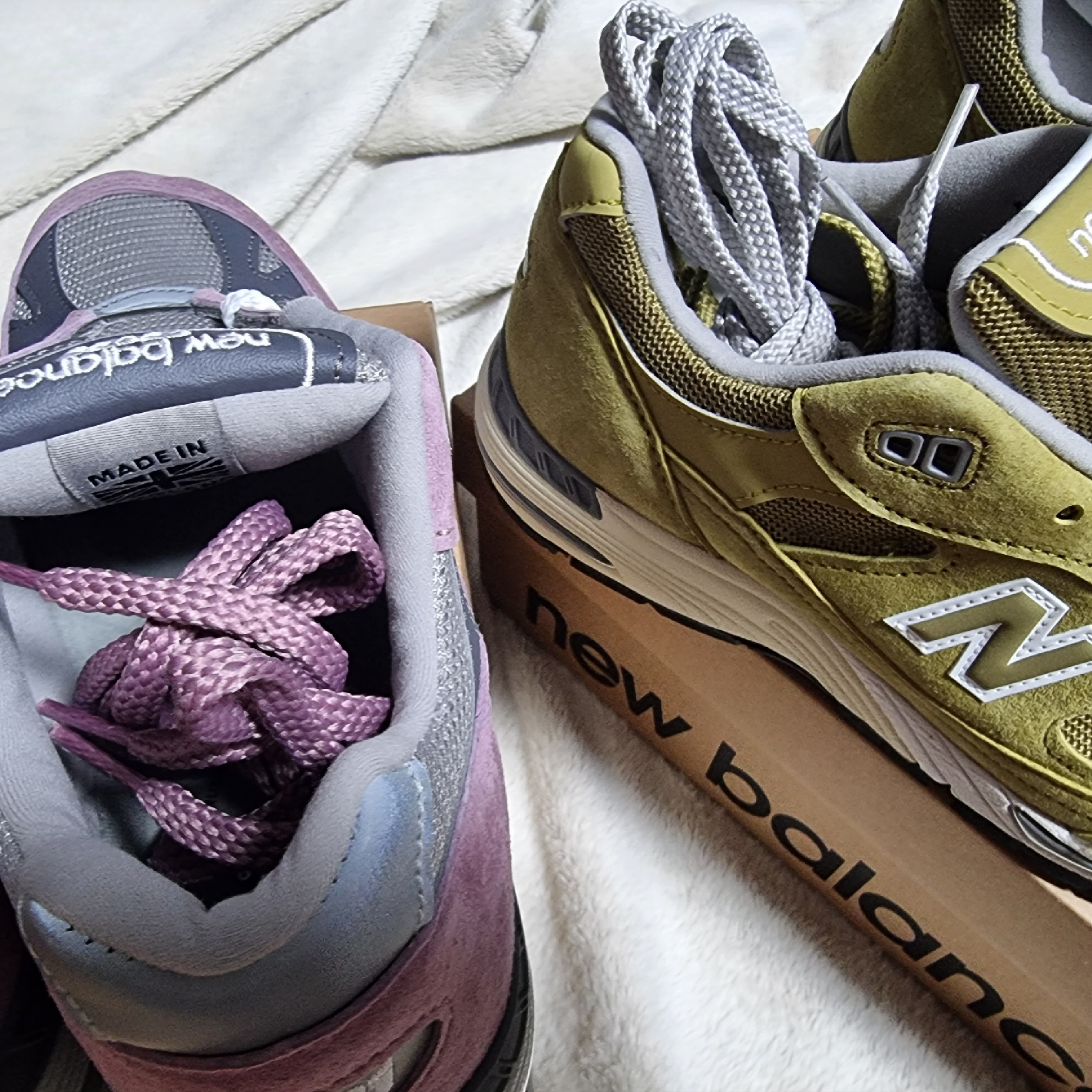 (W) New Balance 991 Made in UK Khaki, (W) New Balance 991 Made in UK Pink Grey 착용 스타일 - 5