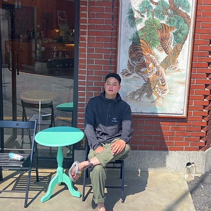 Arc'teryx Squamish Hoody Black, Taw&Toe Flip Flop Zerovity Bio Gray 착용 스타일