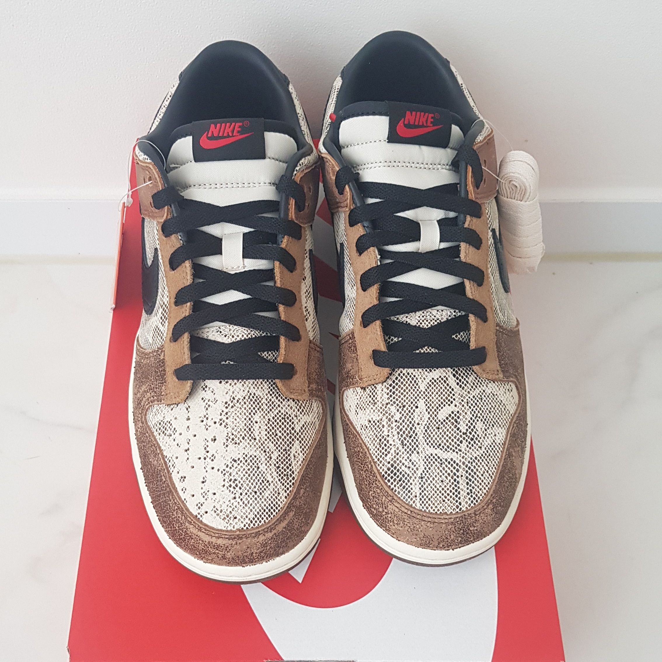 Nike Dunk Low PRM Head to Head 착용 스타일 - 1