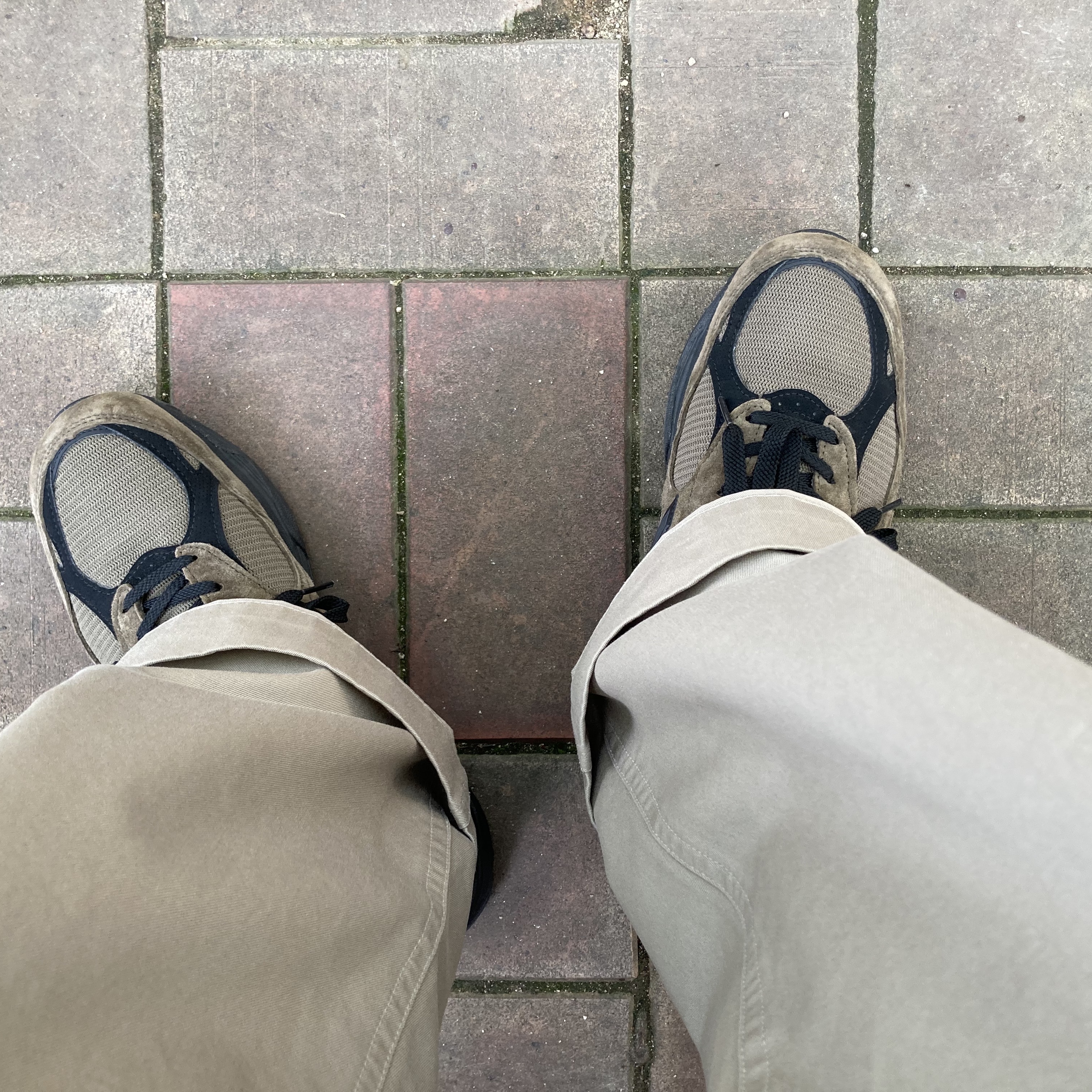 New Balance x JJJJound 990v3 Brown Black 착용 스타일