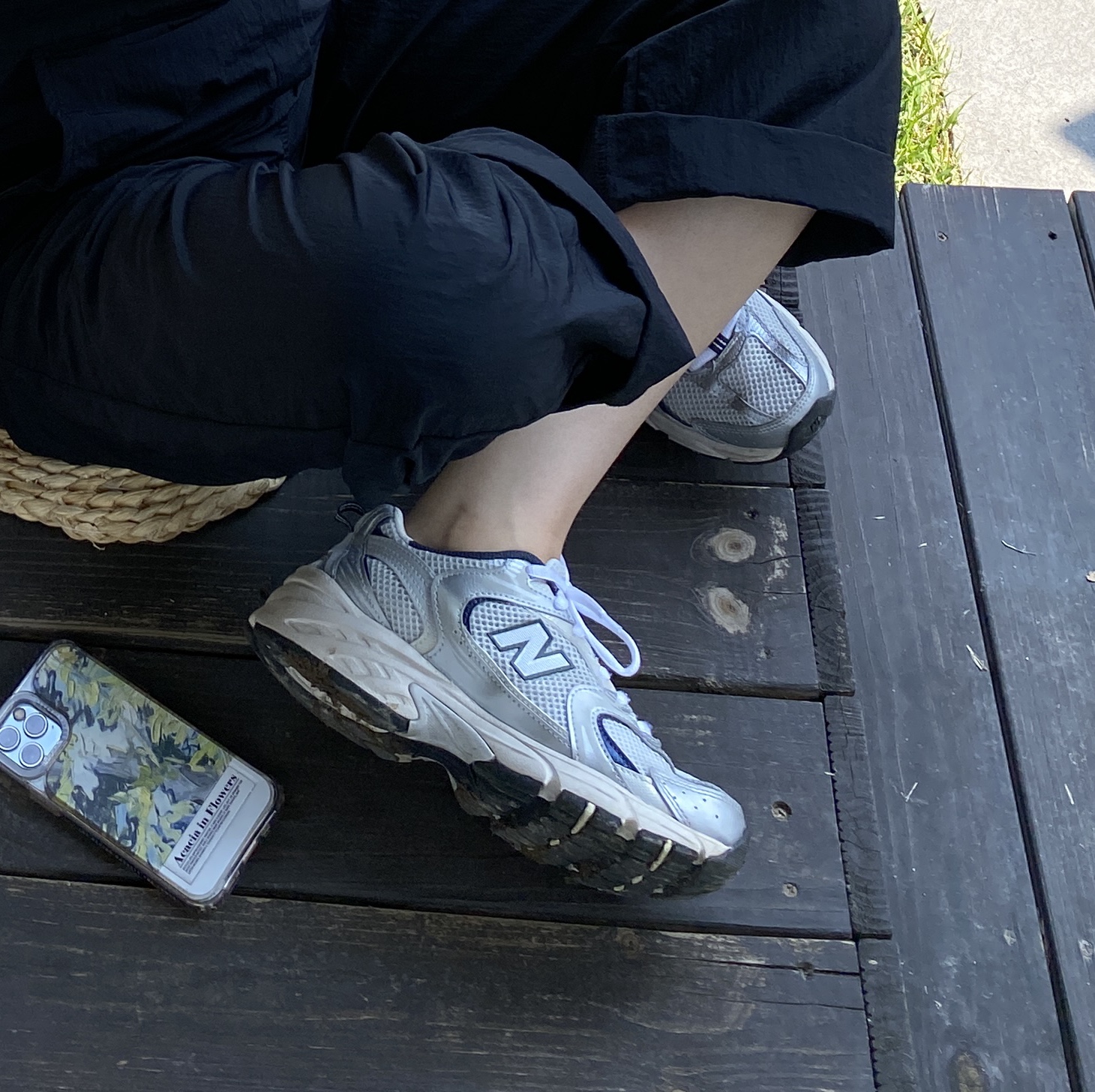 New Balance 530 Steel Grey 착용 스타일 - 1