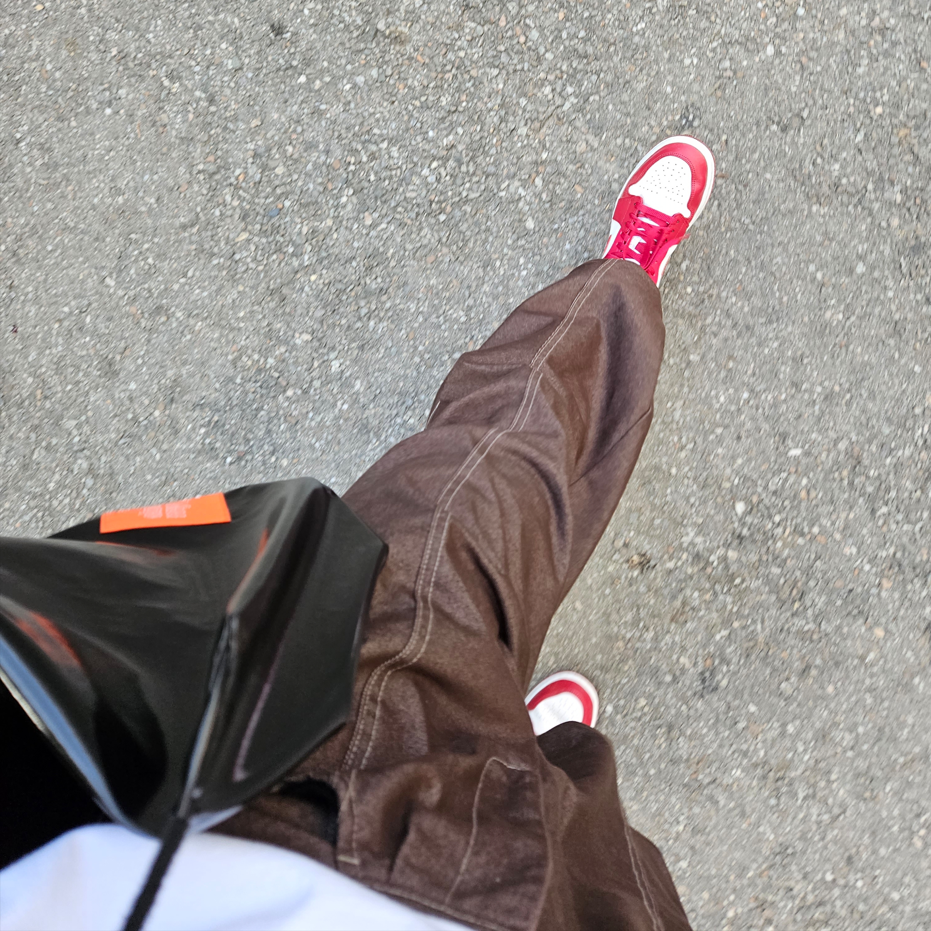 Jordan 1 Low Cardinal Red 착용 스타일
