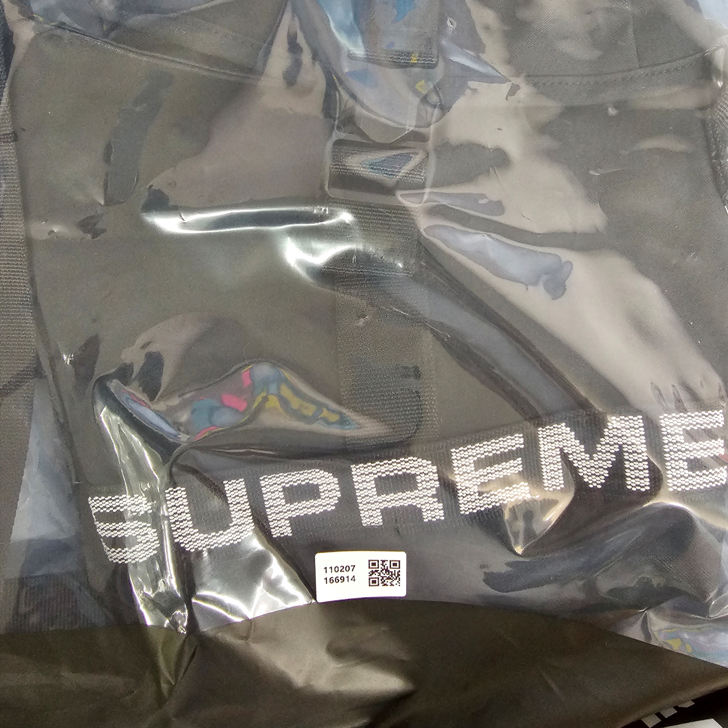 Supreme Field Side Bag Black - 23SS 착용 스타일