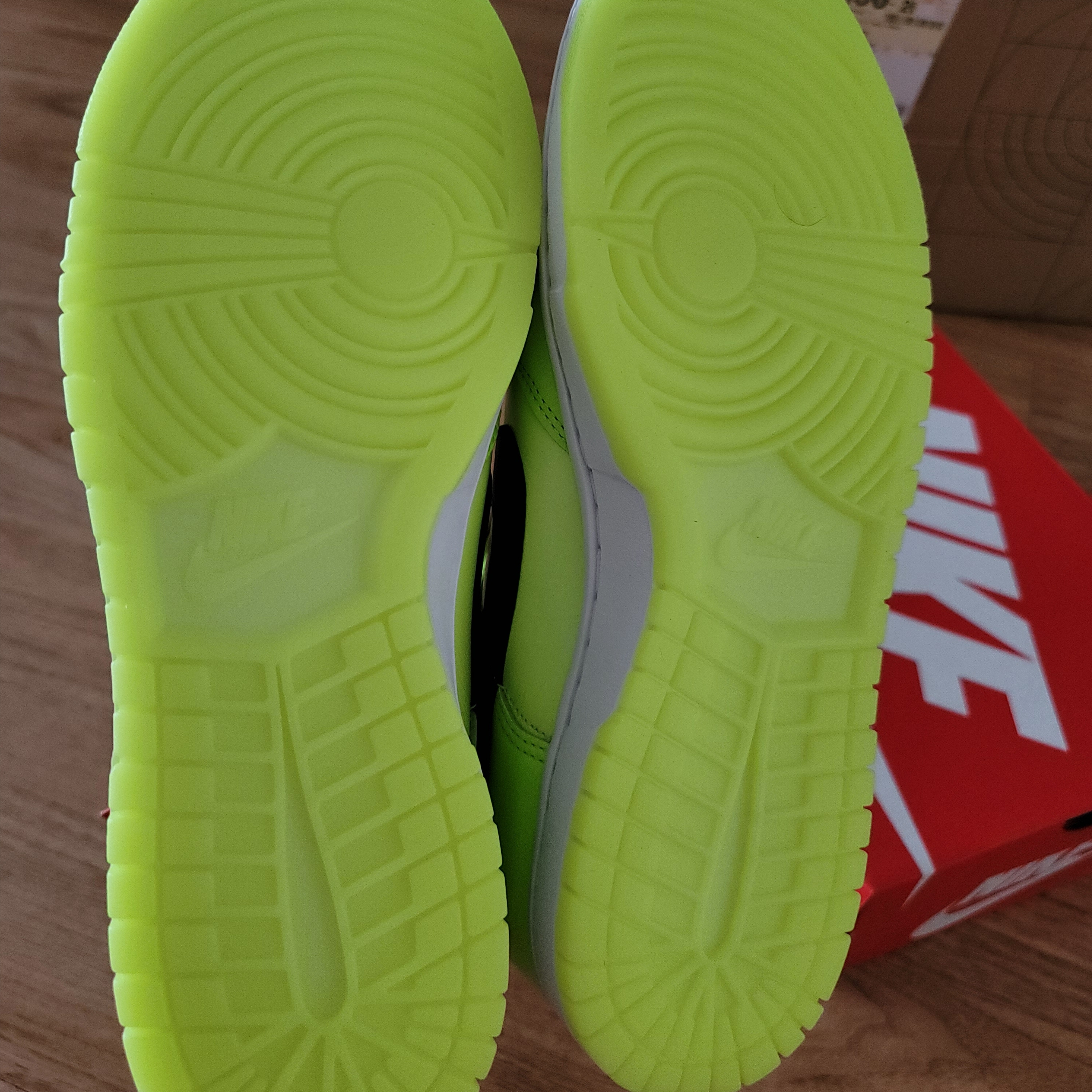 Nike Dunk Low Volt 착용 스타일 - 4