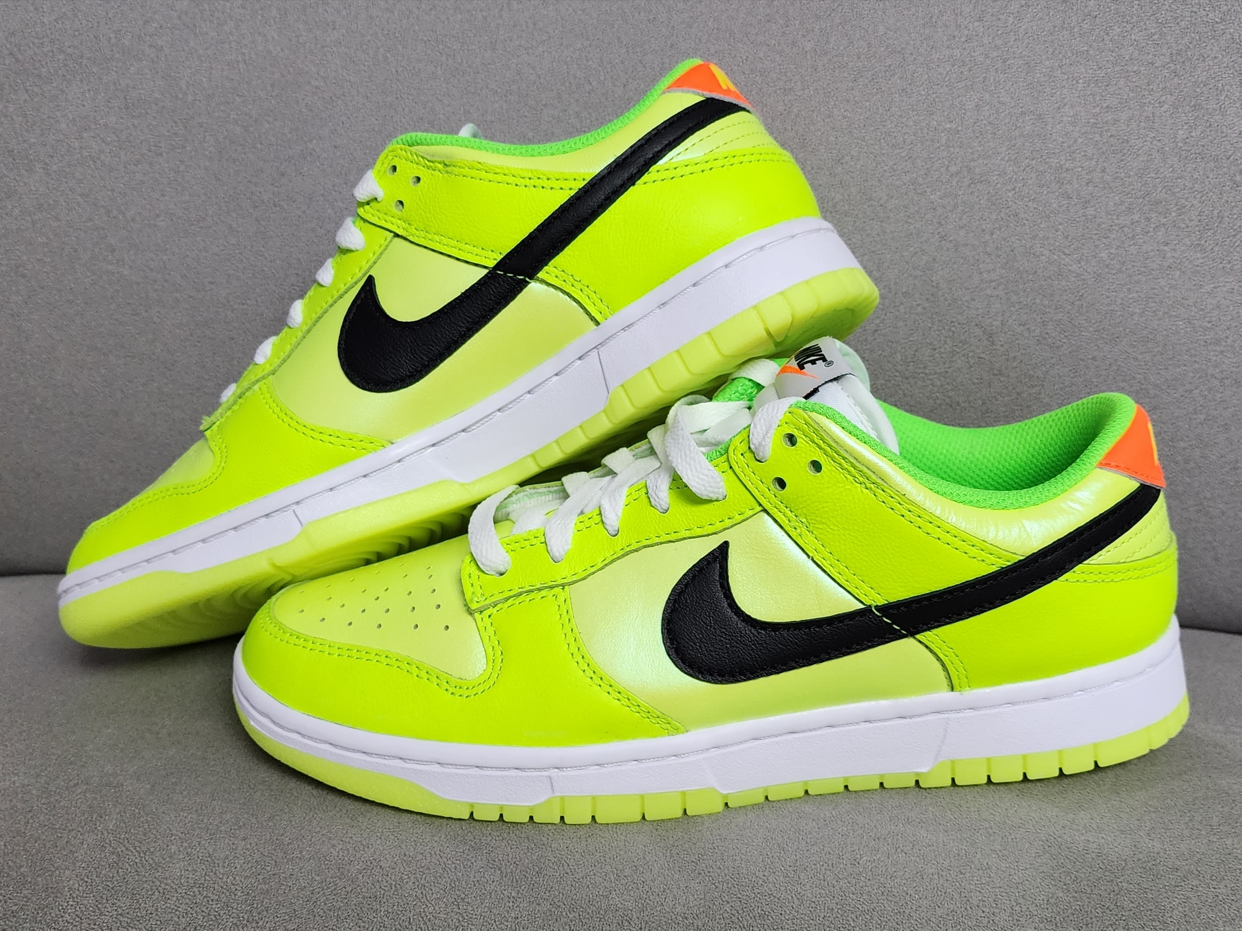 Nike Dunk Low Volt 착용 스타일 - 1