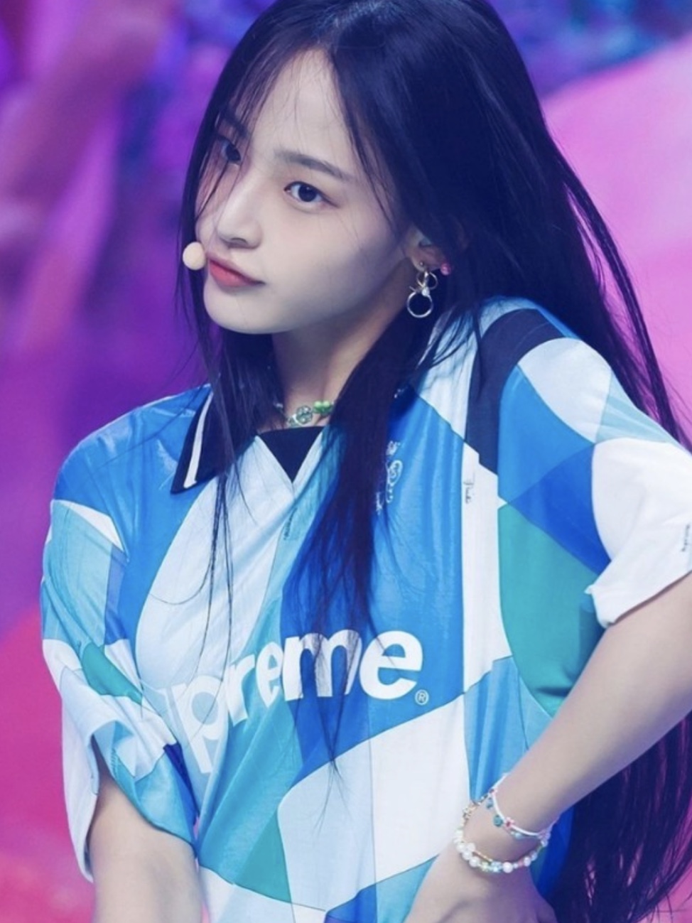 Supreme x Emilio Pucci Soccer Jersey Blue - 21SS 착용 스타일