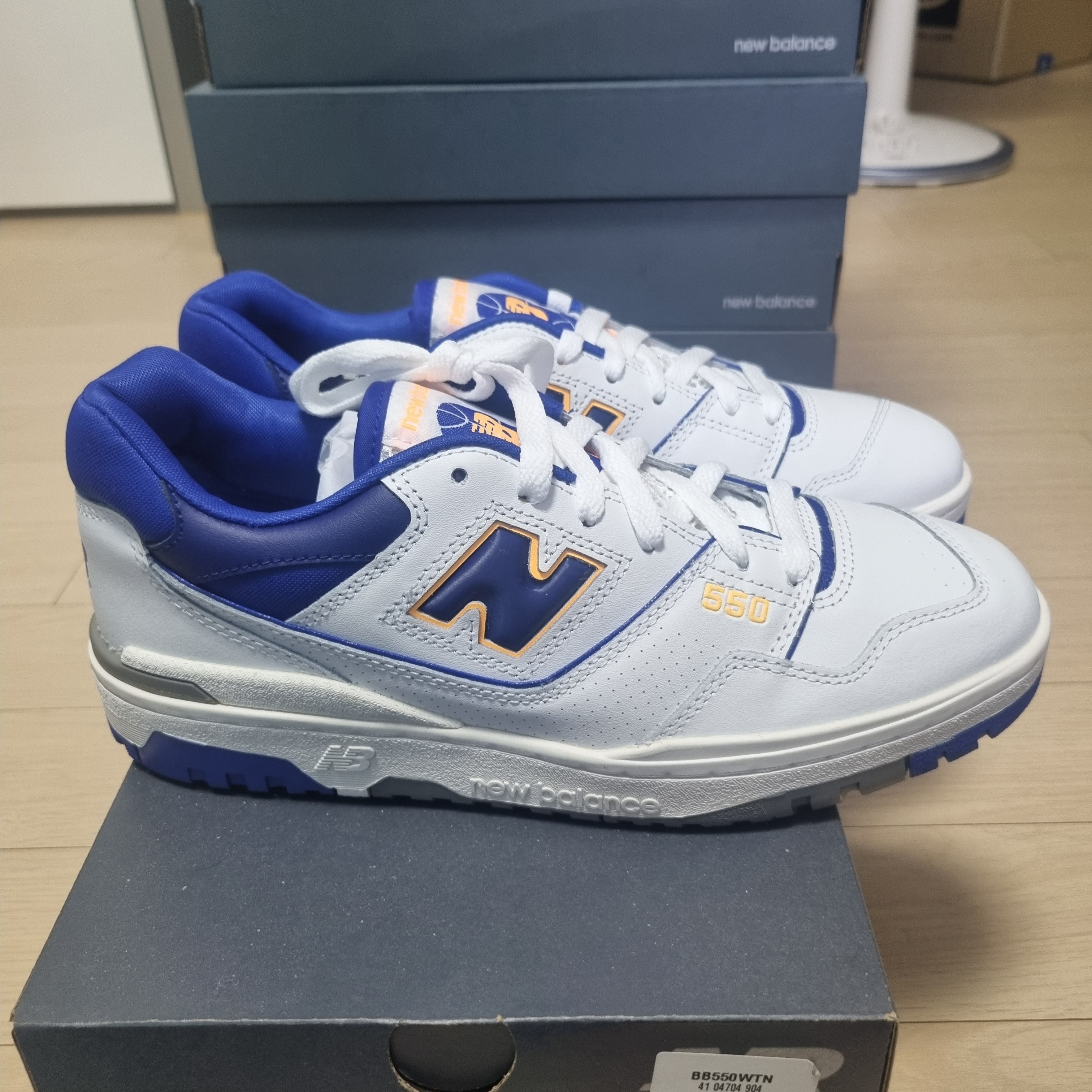 New Balance 550 White Infinity Blue - D Standard 착용 스타일 - 2