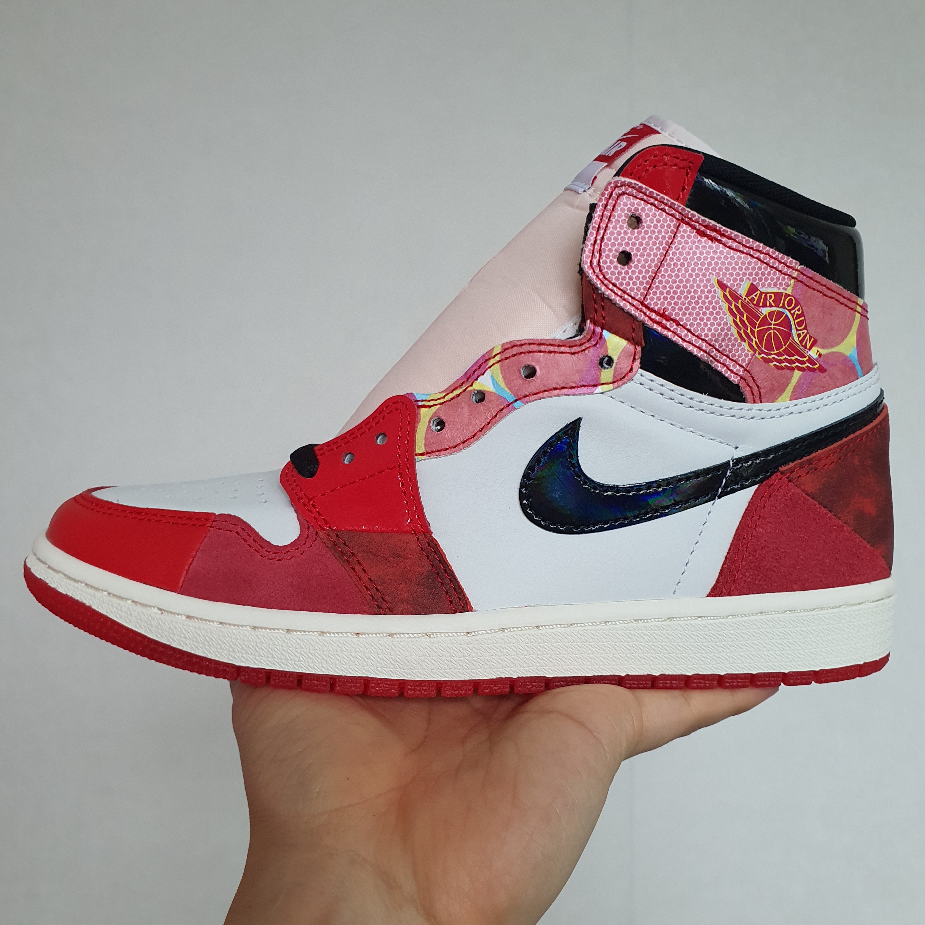 Jordan 1 Retro High Spider-Man Next Chapter 착용 스타일 - 1