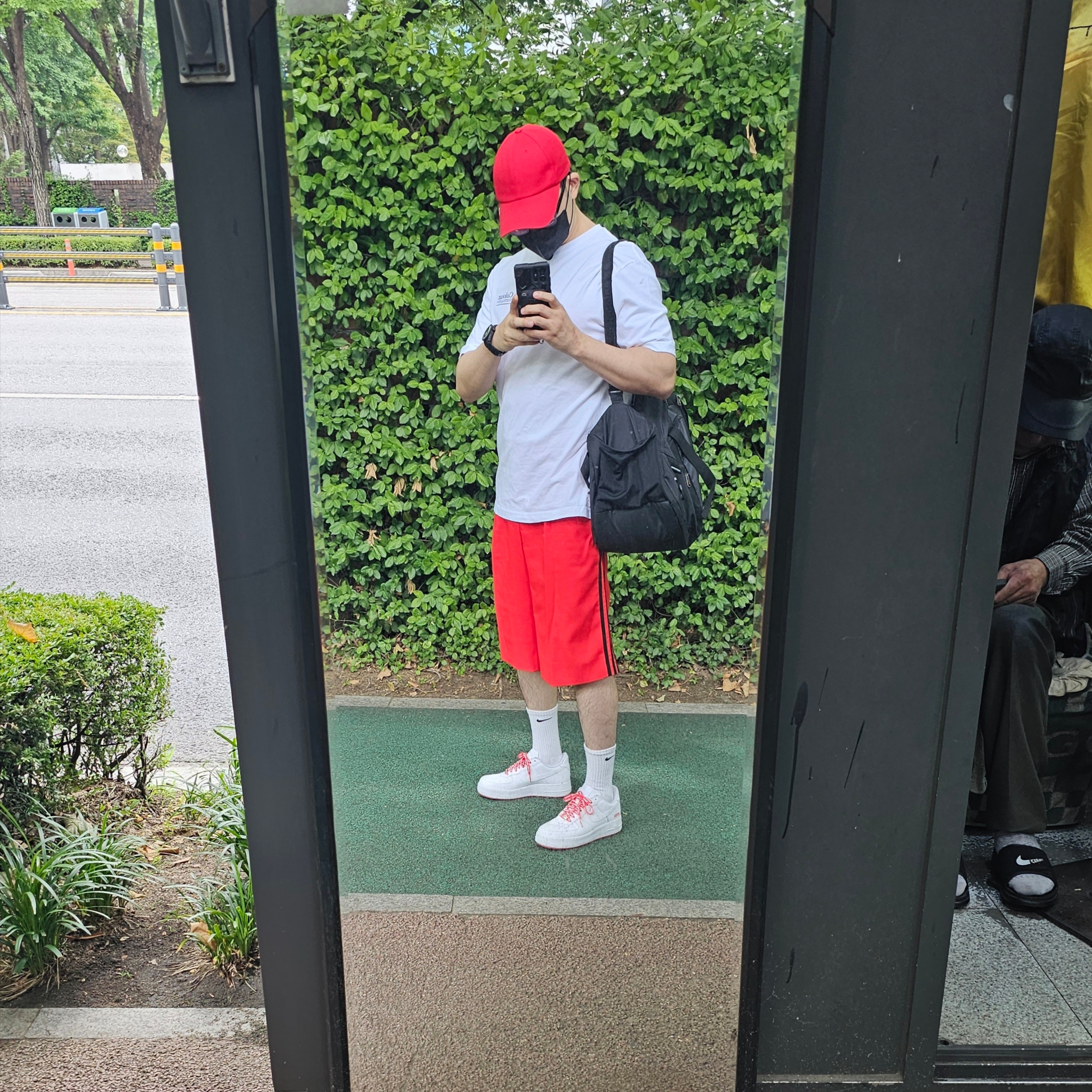 Nike x Supreme Air Force 1 Low White 착용 스타일