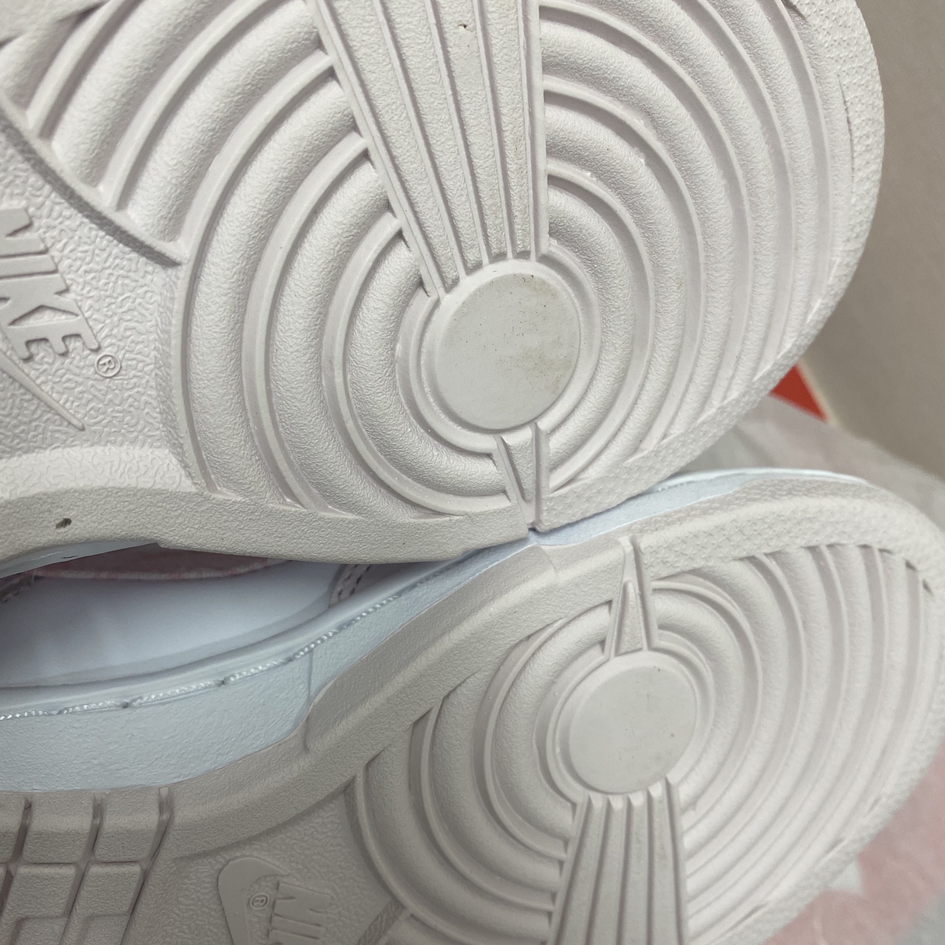 (W) Nike Dunk Low Pearl Pink 착용 스타일 - 3