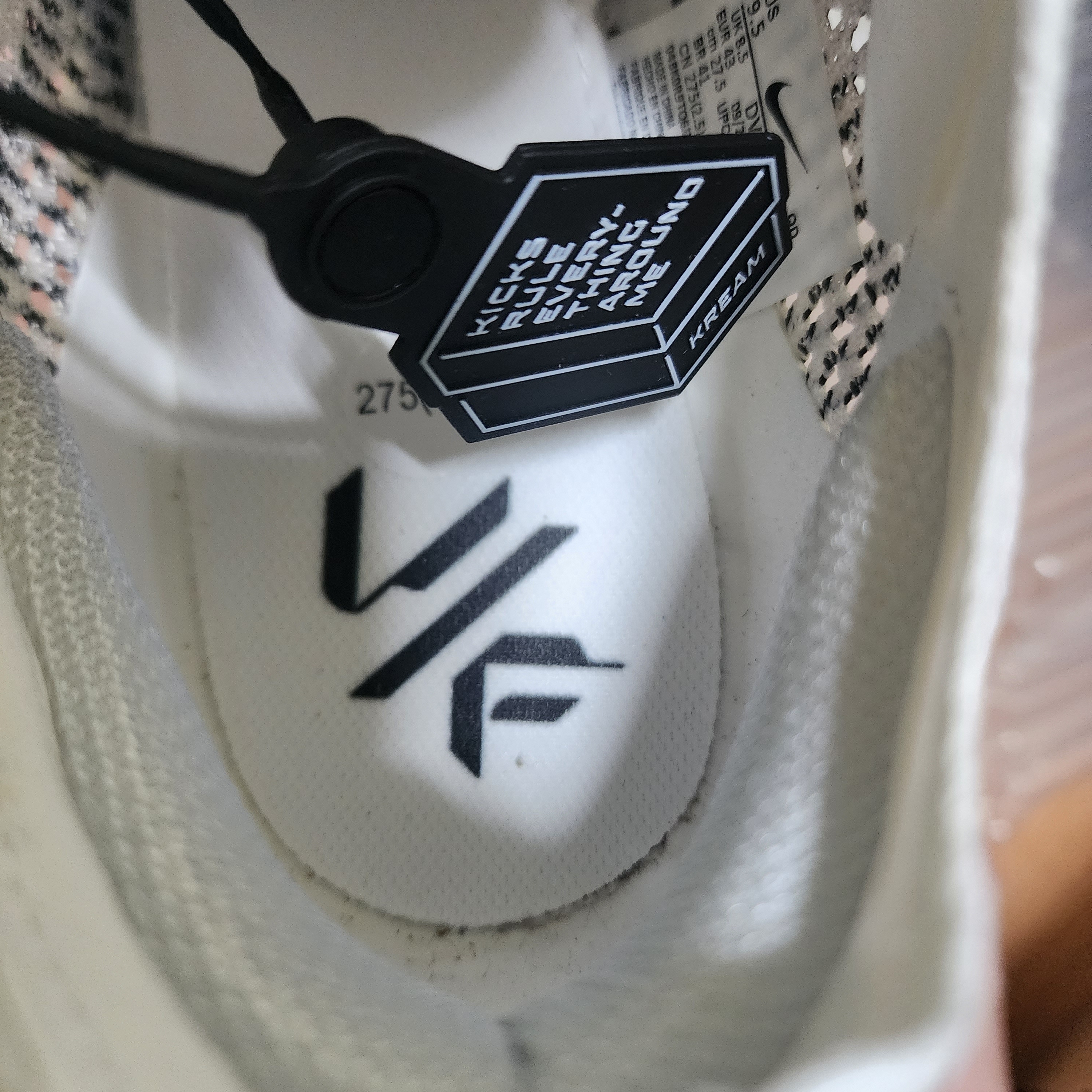 Nike ZoomX Vaporfly Next% 3 White Grey 착용 스타일 - 2