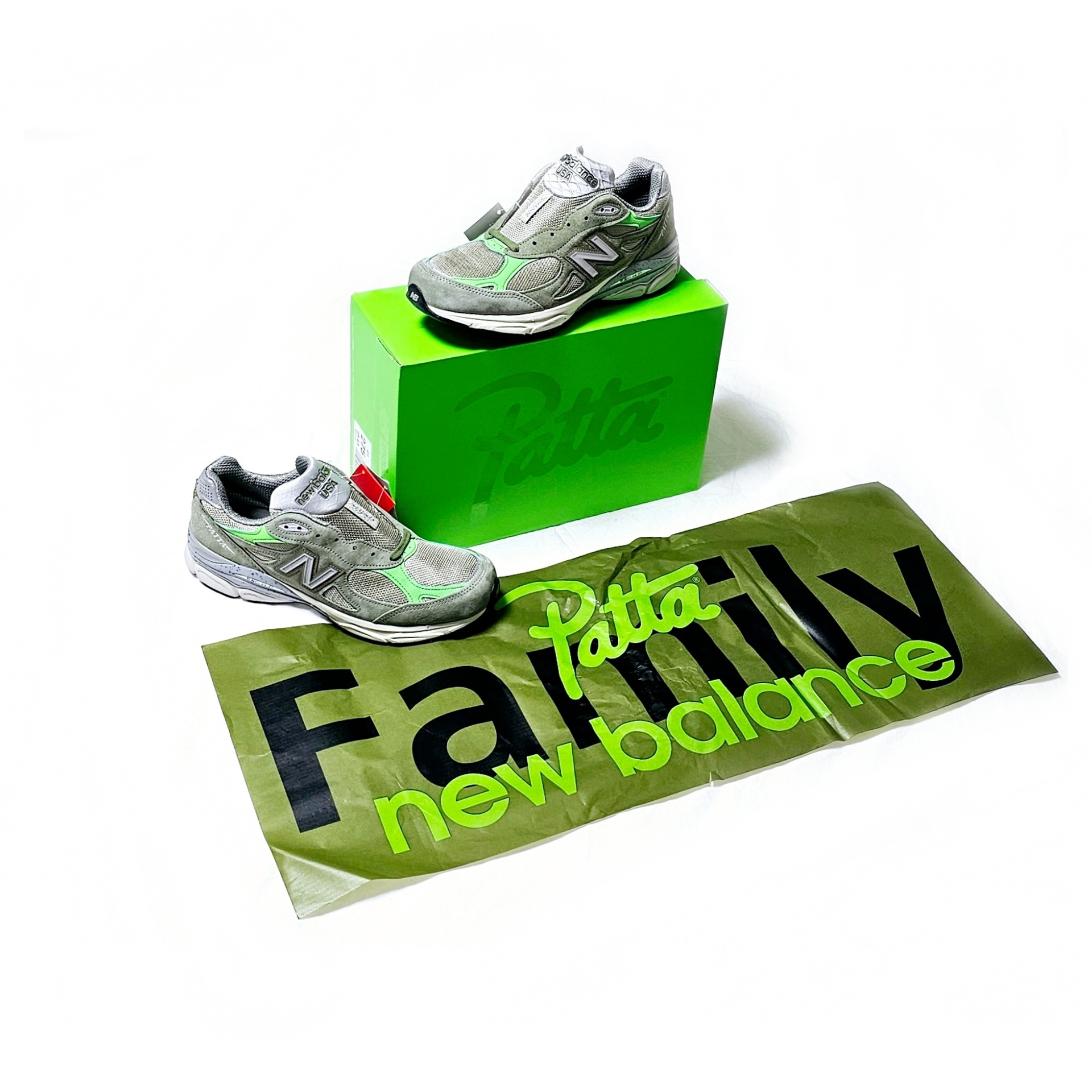 New Balance x Patta 990v3 Made in USA Olive 착용 스타일 - 3