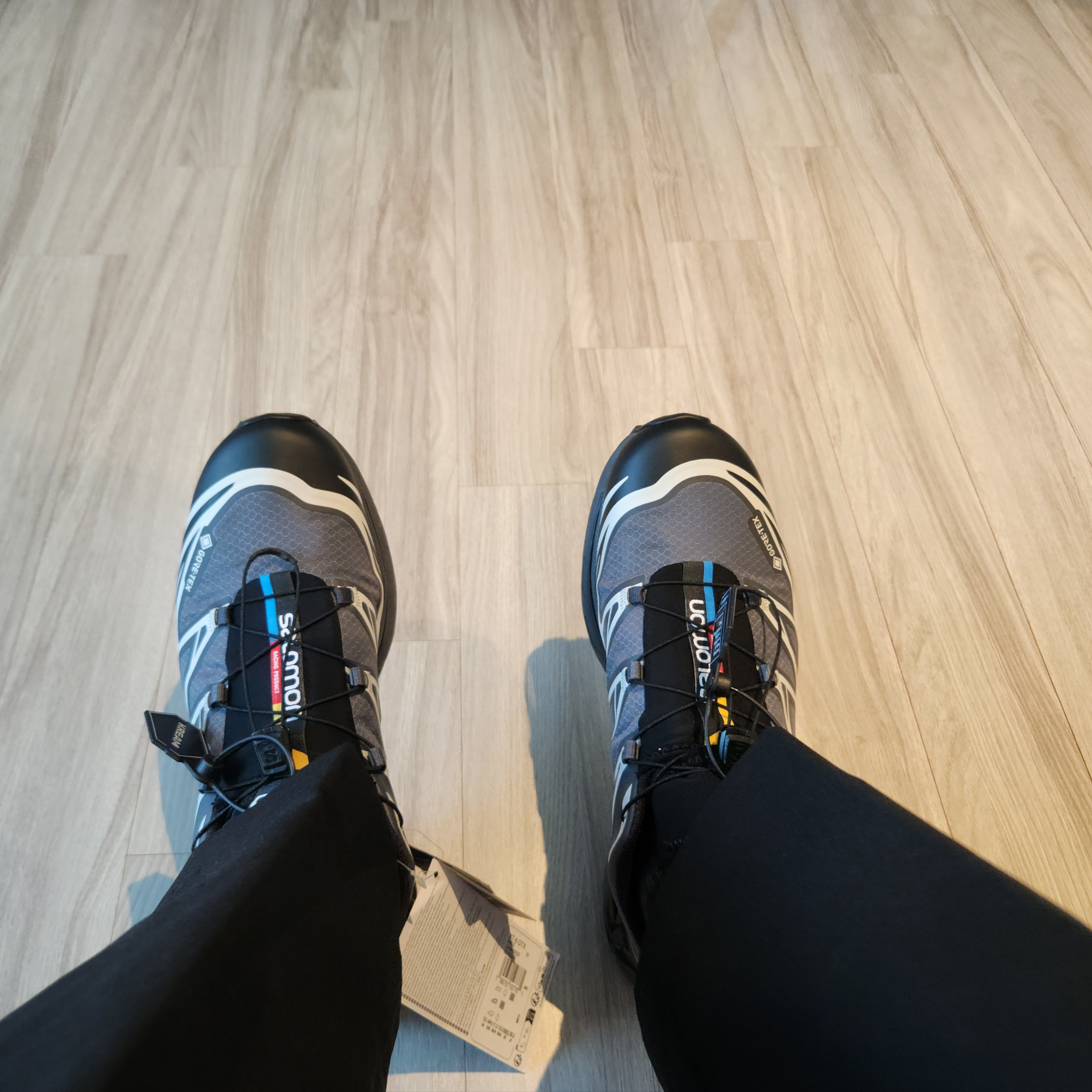 Salomon XT-6 Gore-Tex Black Ebony 착용 스타일 - 1