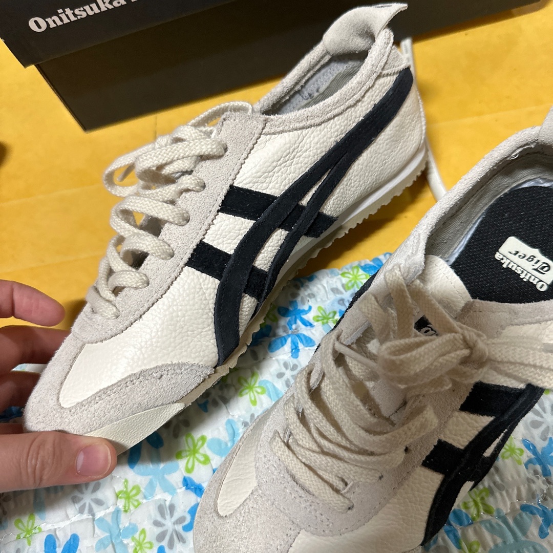 Onitsuka Tiger Mexico 66 Vintage White Black 착용 스타일 - 2