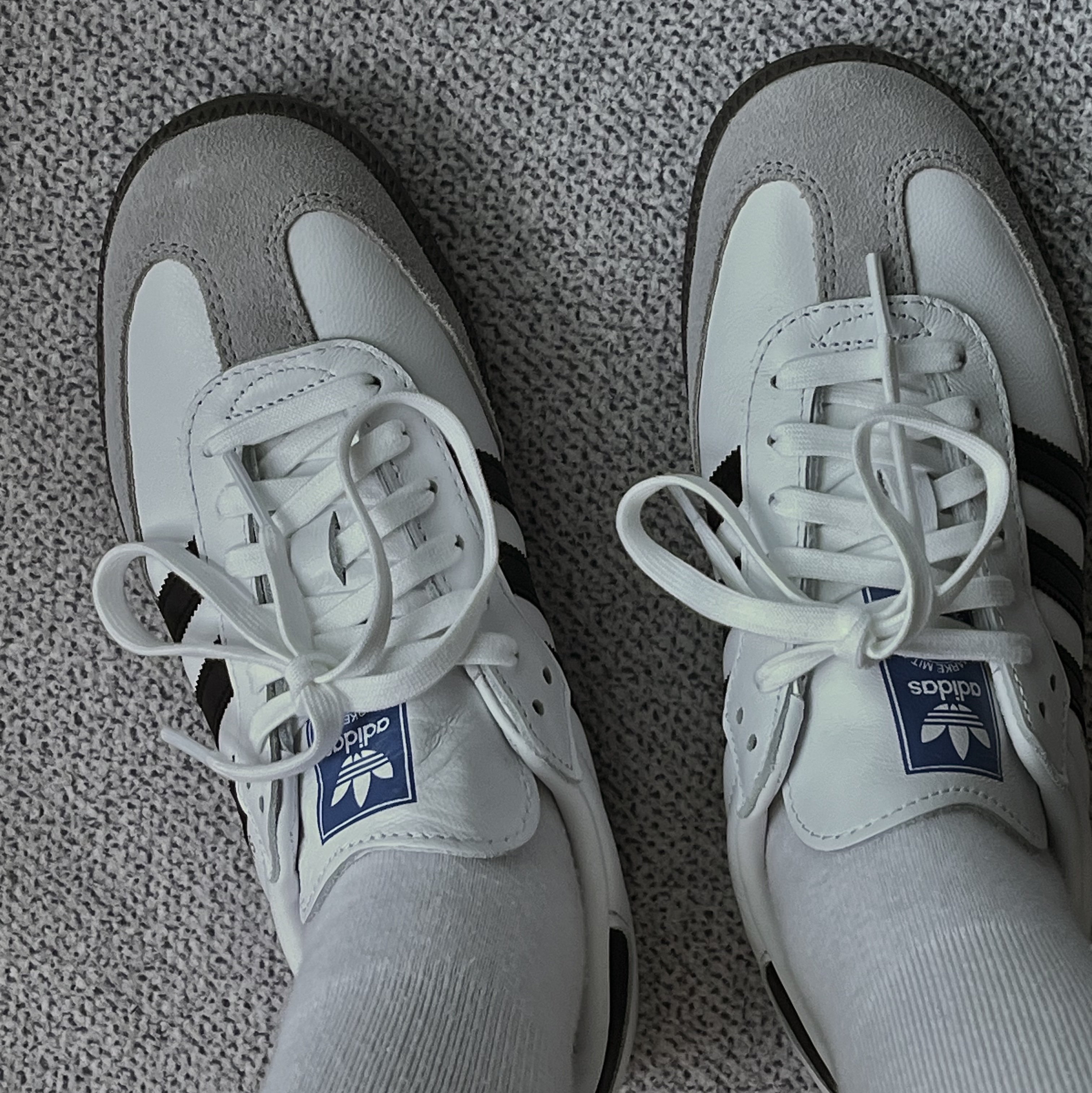 Adidas Samba OG Cloud White 착용 스타일 - 2