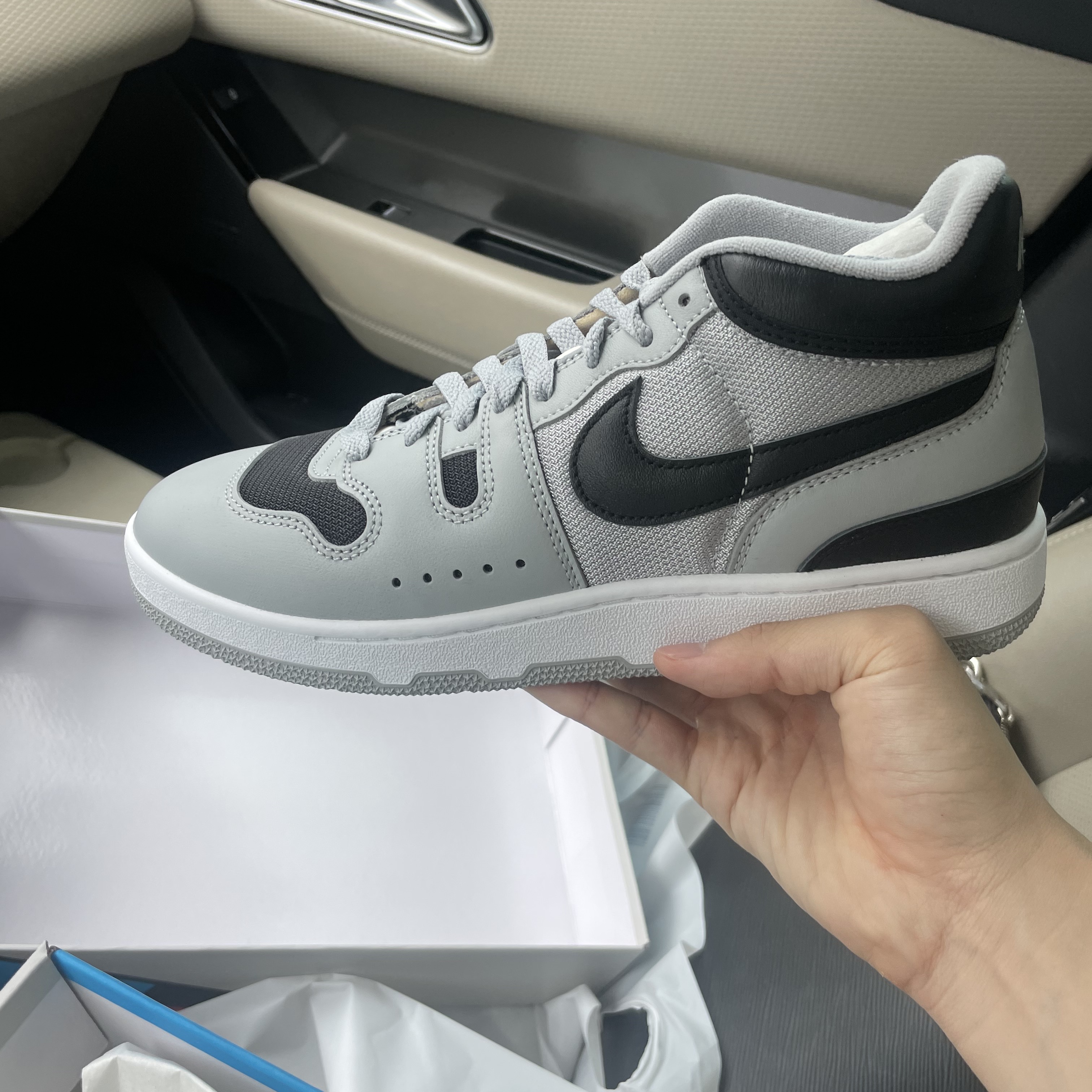 Nike Mac Attack QS SP Light Smoke Grey 착용 스타일 - 2