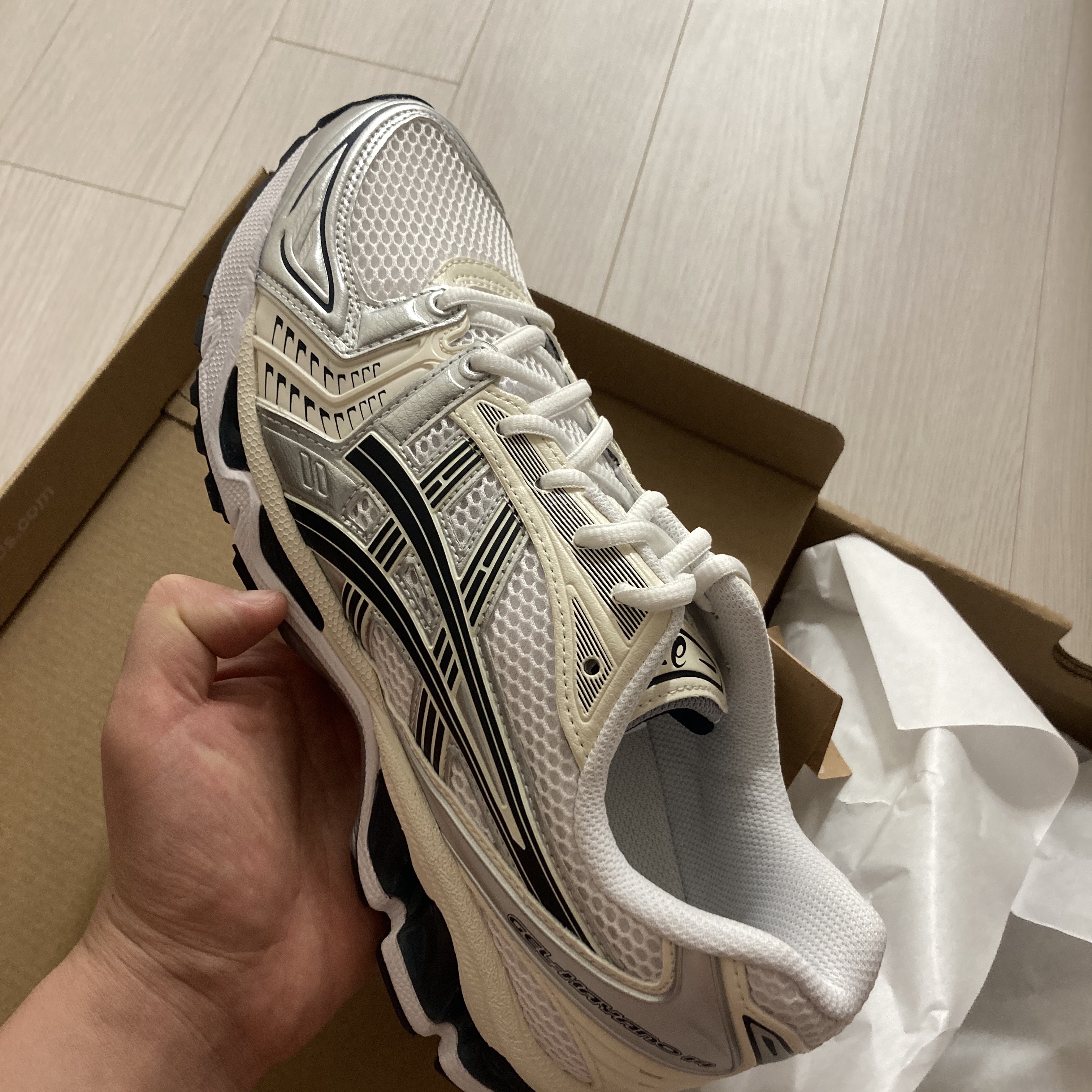 (W) Asics Gel-Kayano 14 White Midnight 착용 스타일