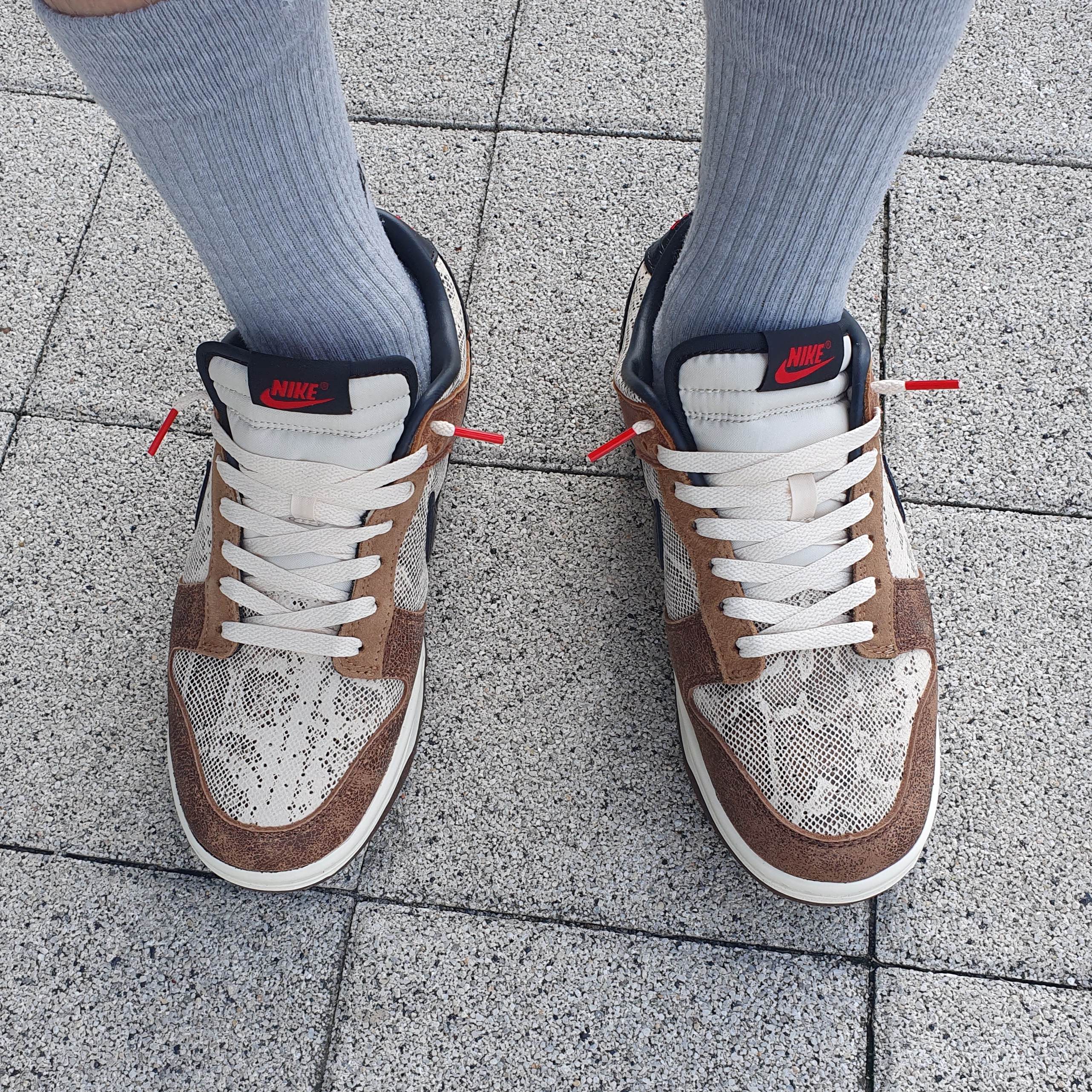 Nike Dunk Low PRM Head to Head 착용 스타일 - 2