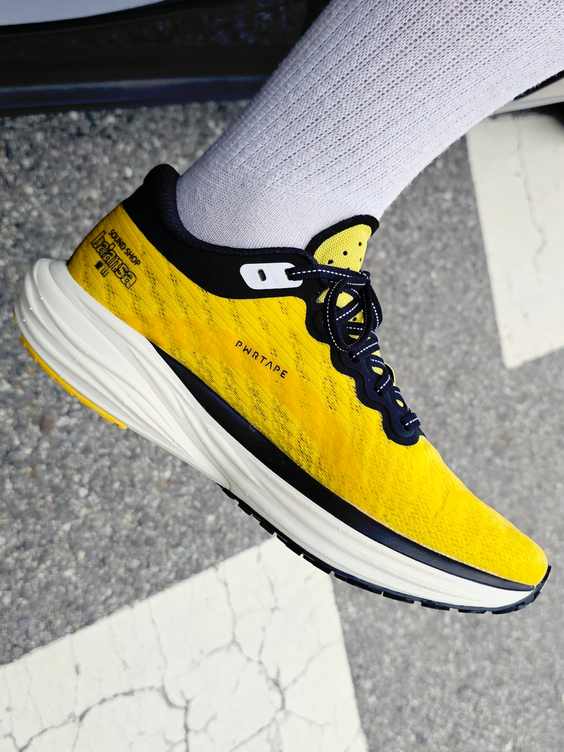 Puma x Balansa Deviate Nitro 2 Freesia Black 착용 스타일 - 5