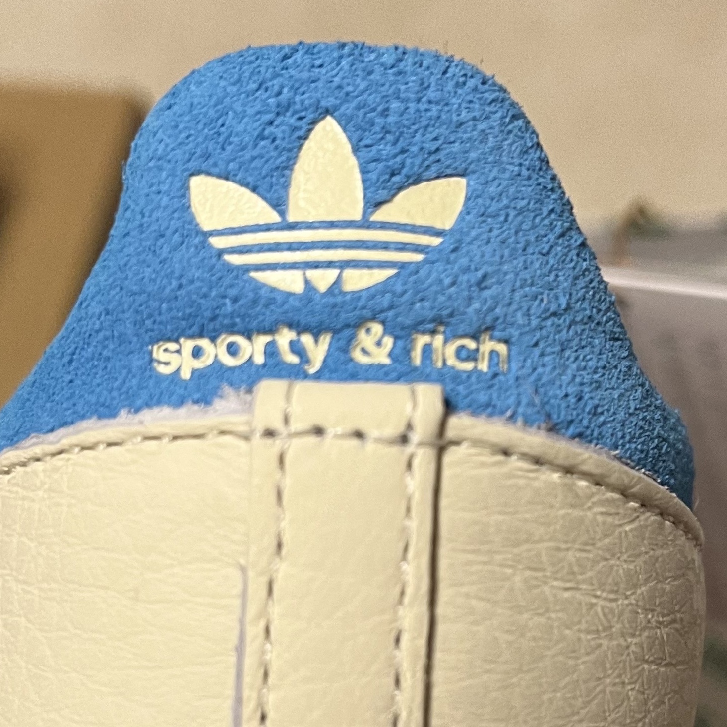 Adidas x Sporty & Rich Samba Cream Blue 착용 스타일 - 3