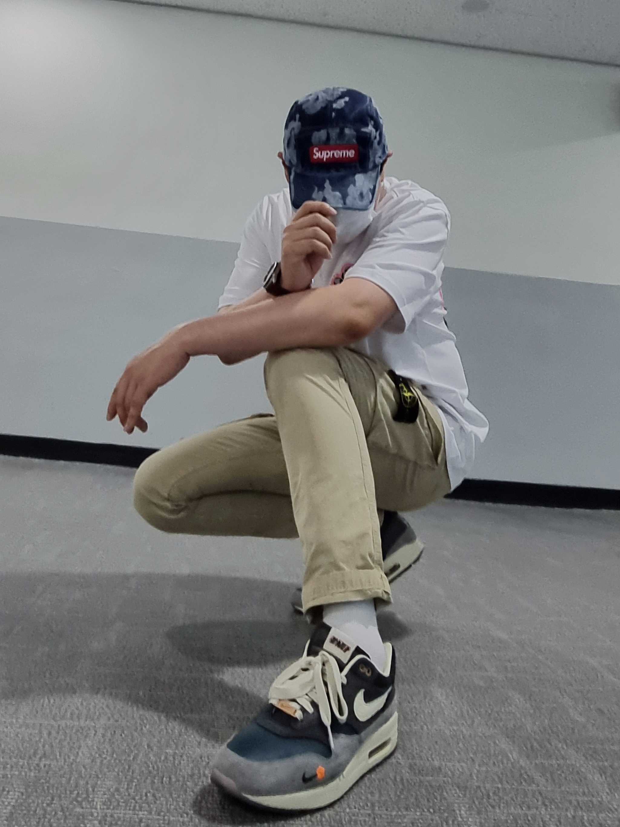Supreme Flames Jacquard Denim Camp Cap Washed Indigo - 23SS, Palace Bun 5G T-Shirt White - 22FW 착용 스타일 - 1