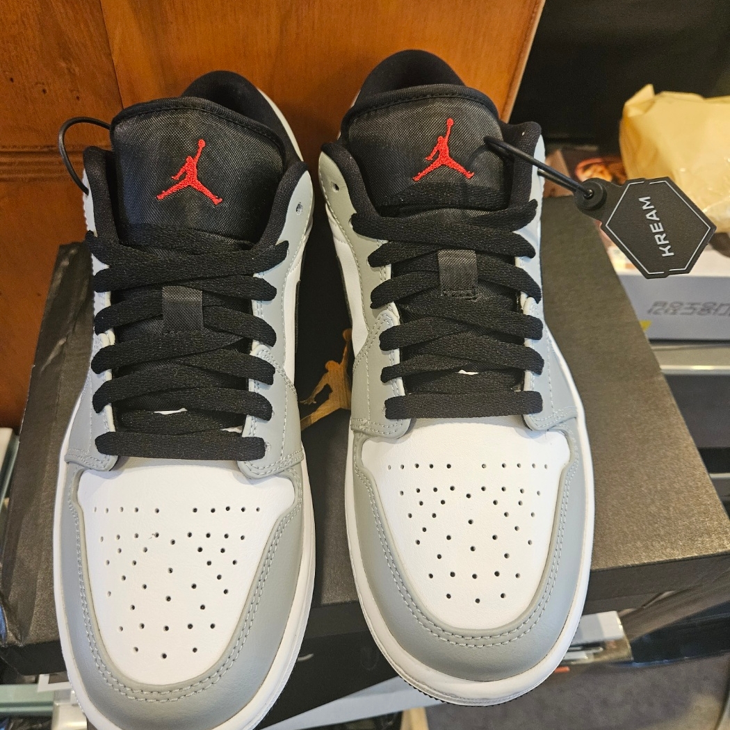 Jordan 1 Low Light Smoke Grey 착용 스타일