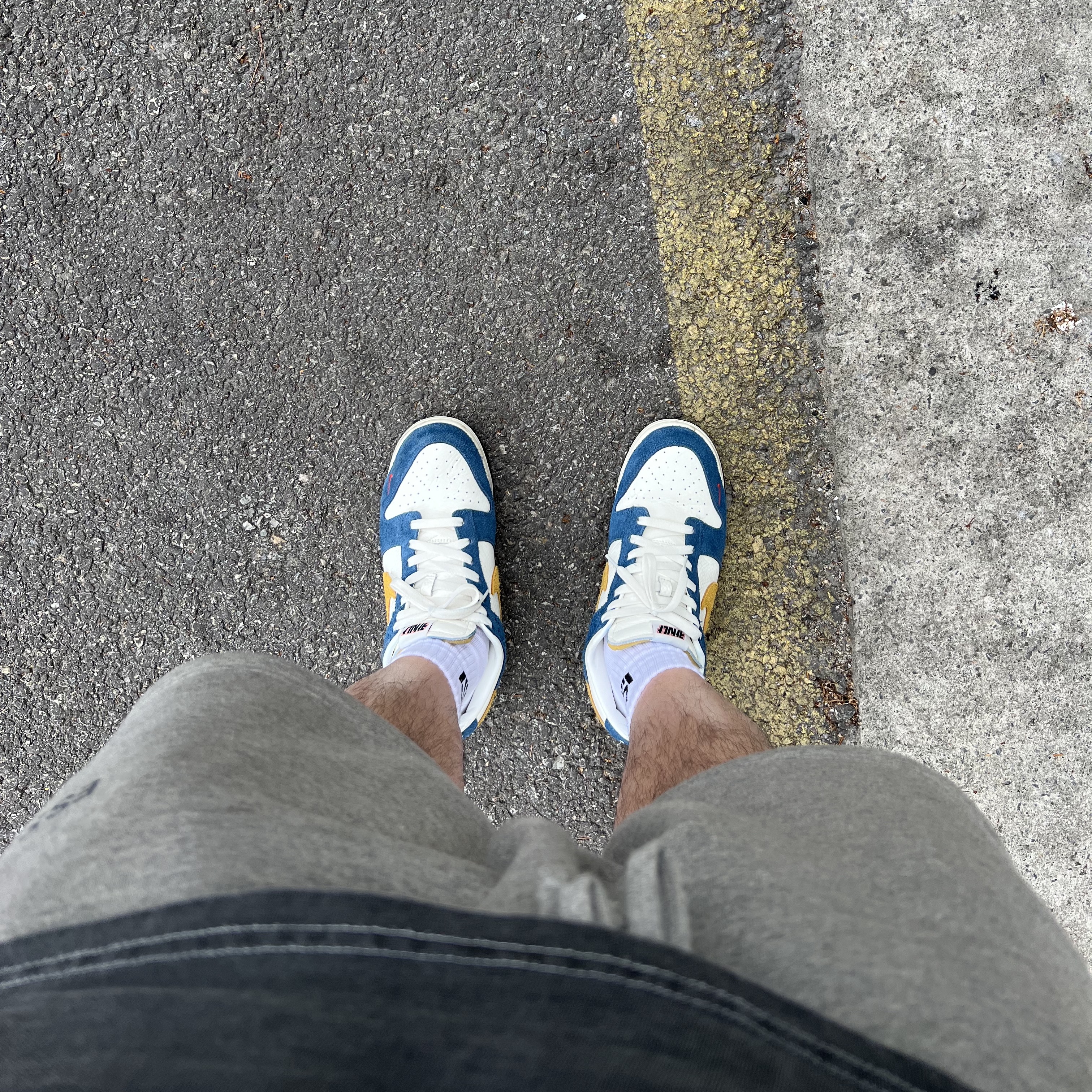 Nike x Kasina Dunk Low 80's Bus 착용 스타일