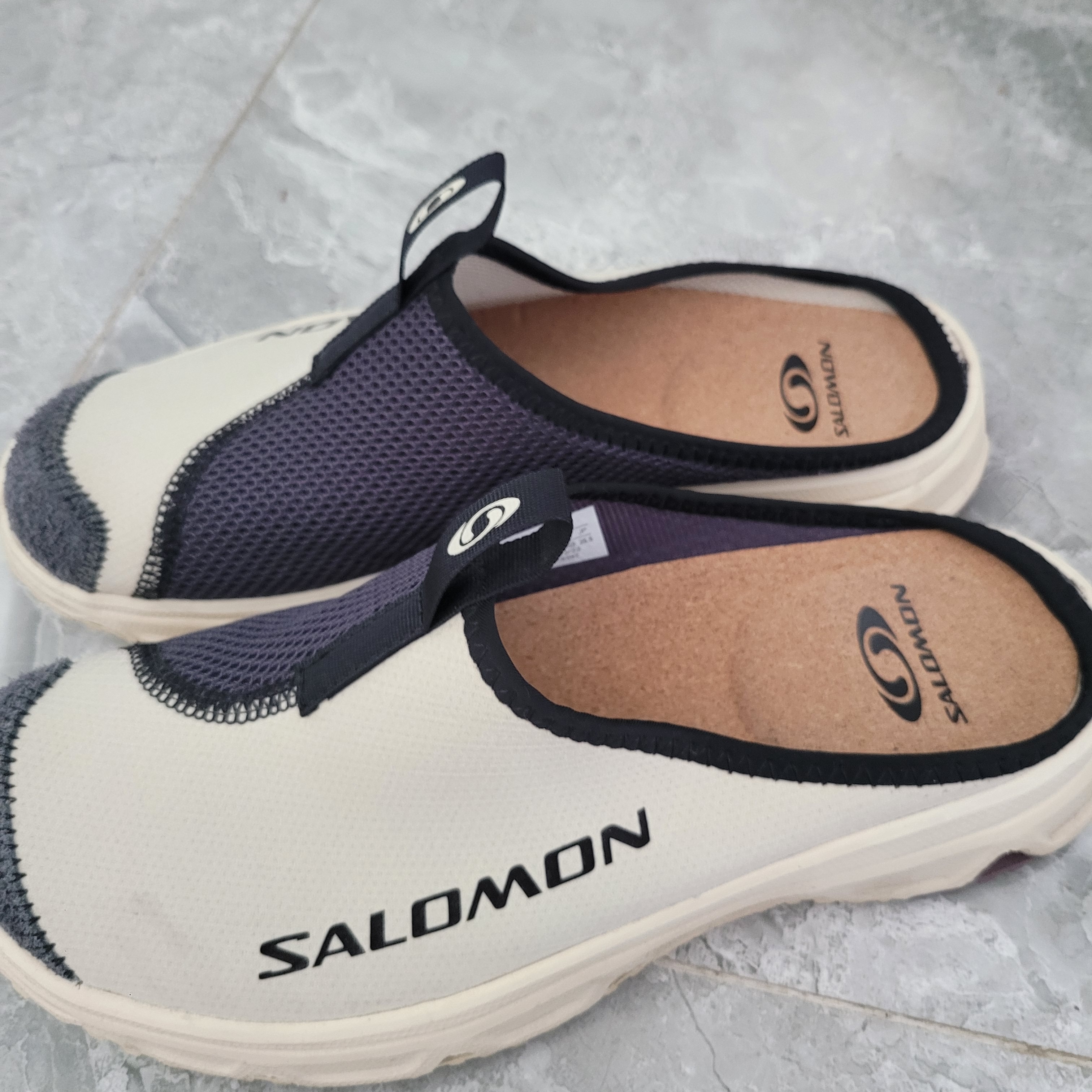 Salomon RX Slide 3.0 Bleached Sand 착용 스타일