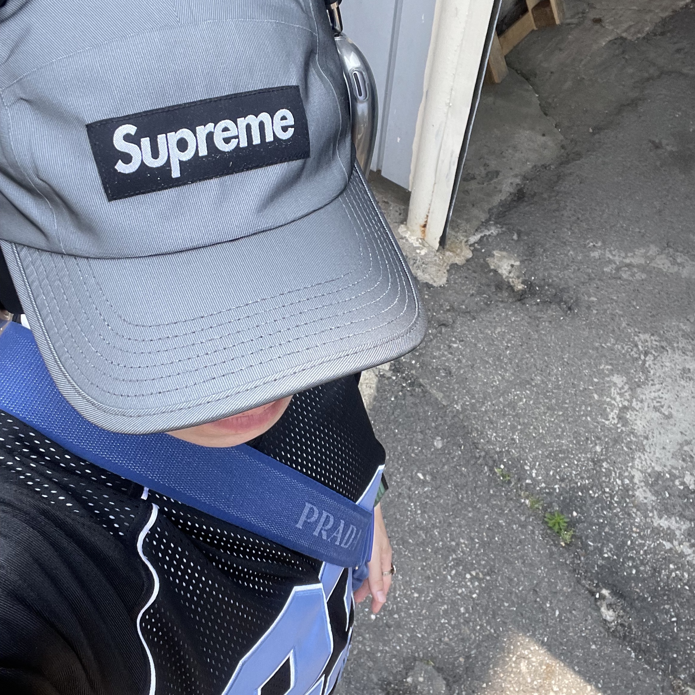 Supreme Perfect Season Football Jersey Black - 23SS, (W) Balenciaga 3XL Sneakers Light Beige 착용 스타일