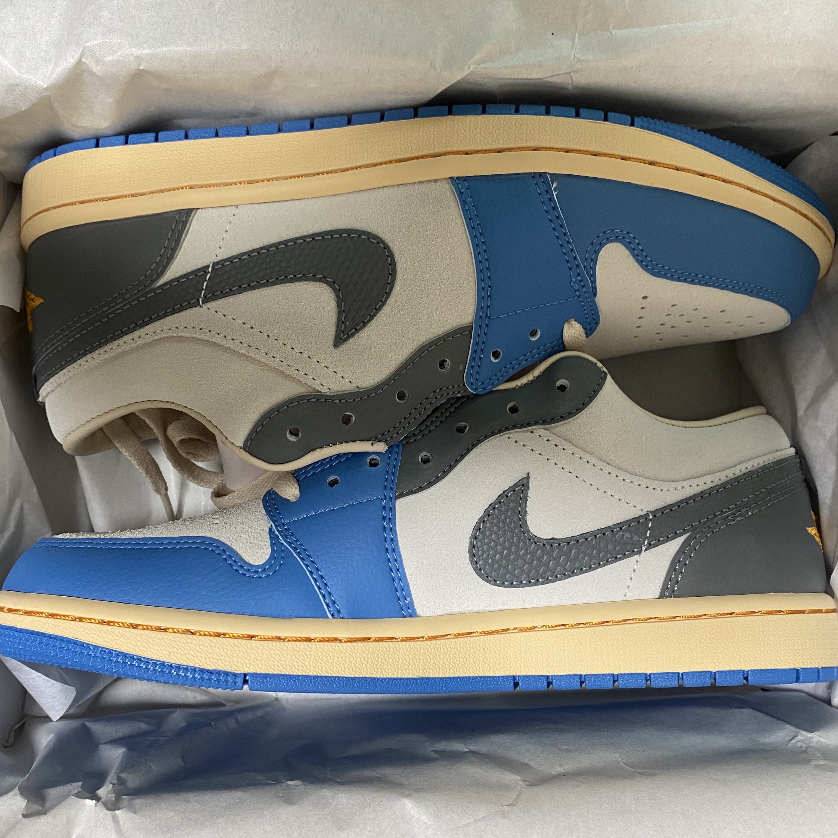 Jordan 1 Low SE Tokyo 96 착용 스타일