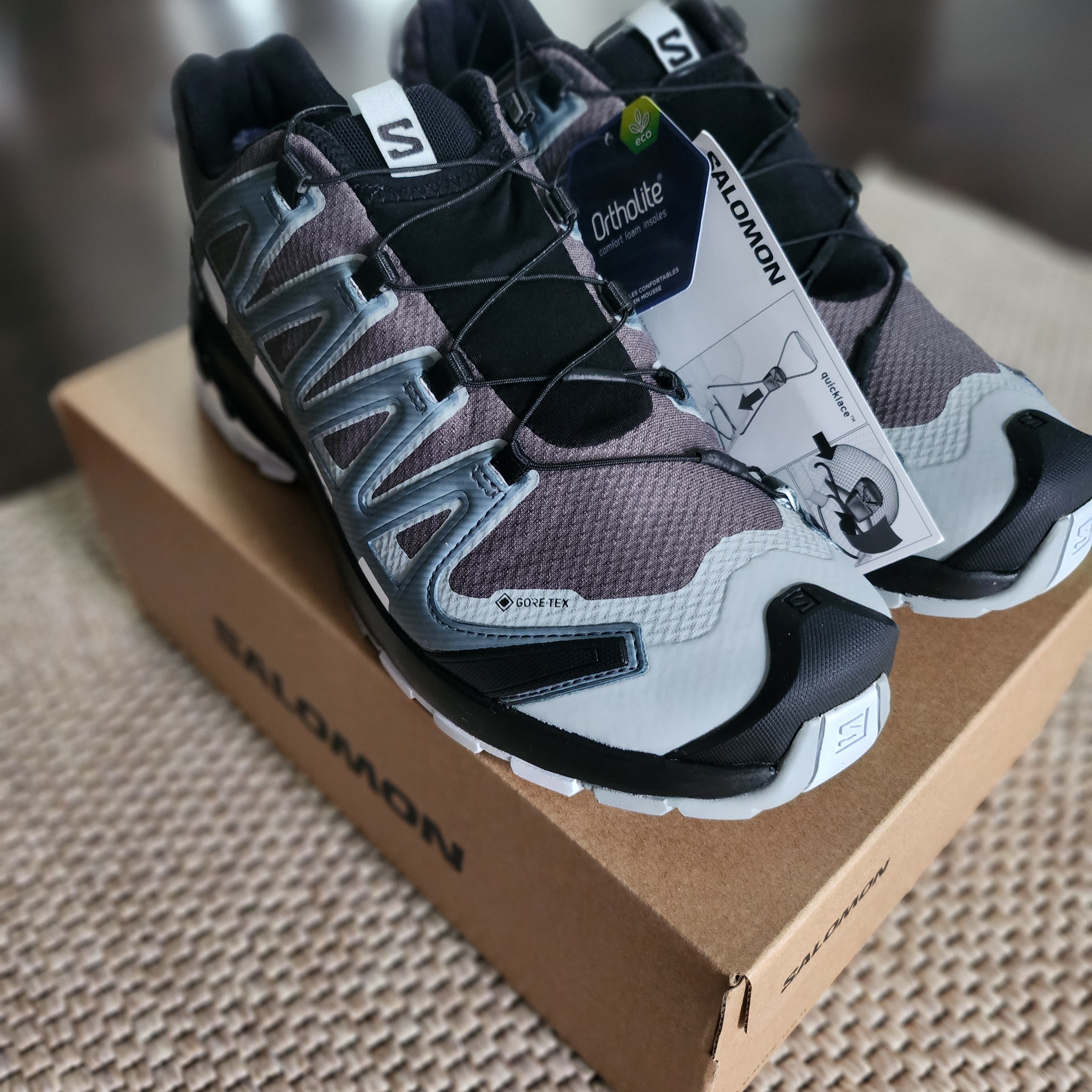 Salomon XA Pro 3D V8 Gore-Tex Magnet Stormy Weather 착용 스타일