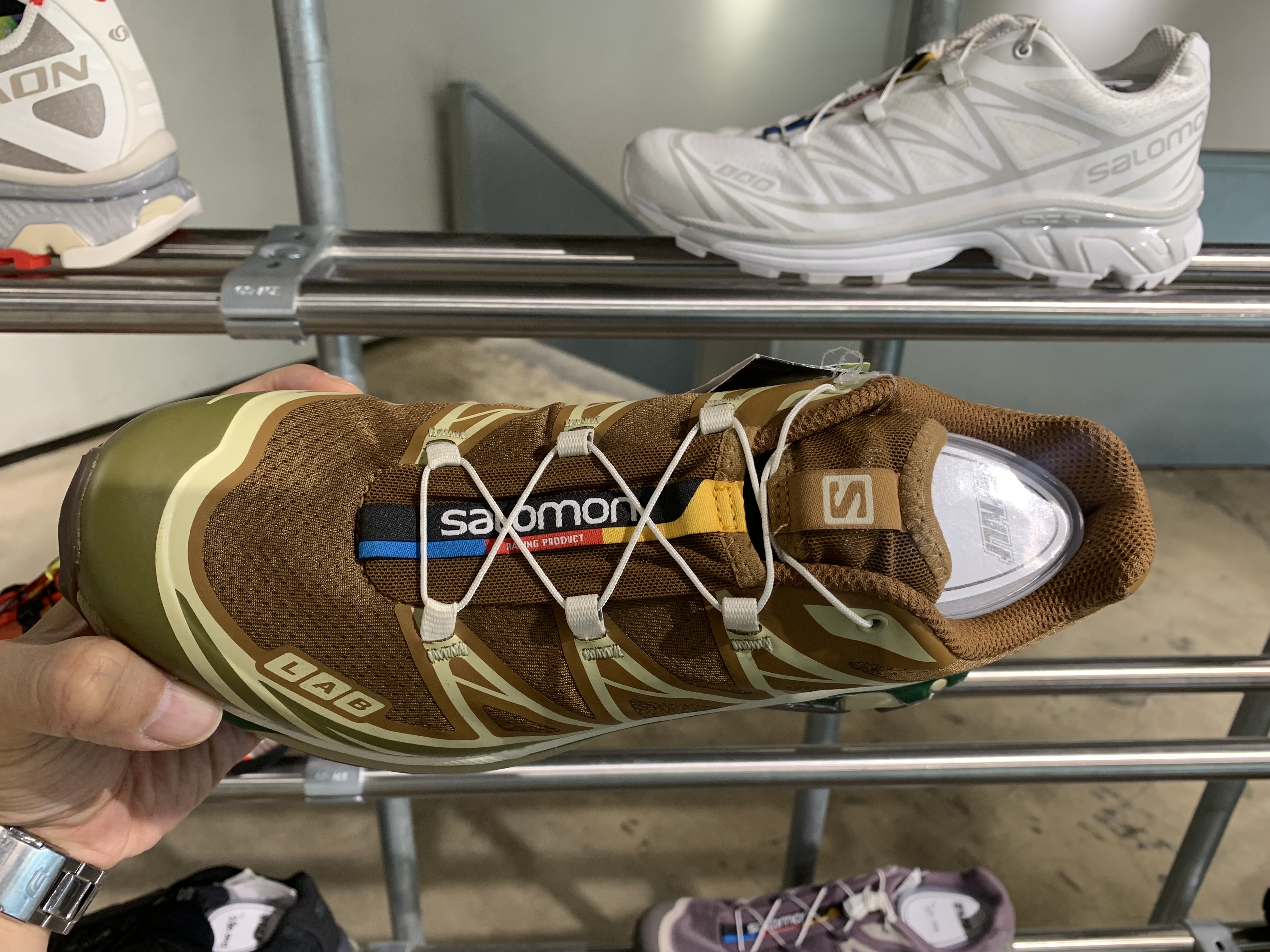 Salomon XT-6 Gore-Tex Vintage Khaki 착용 스타일 - 3
