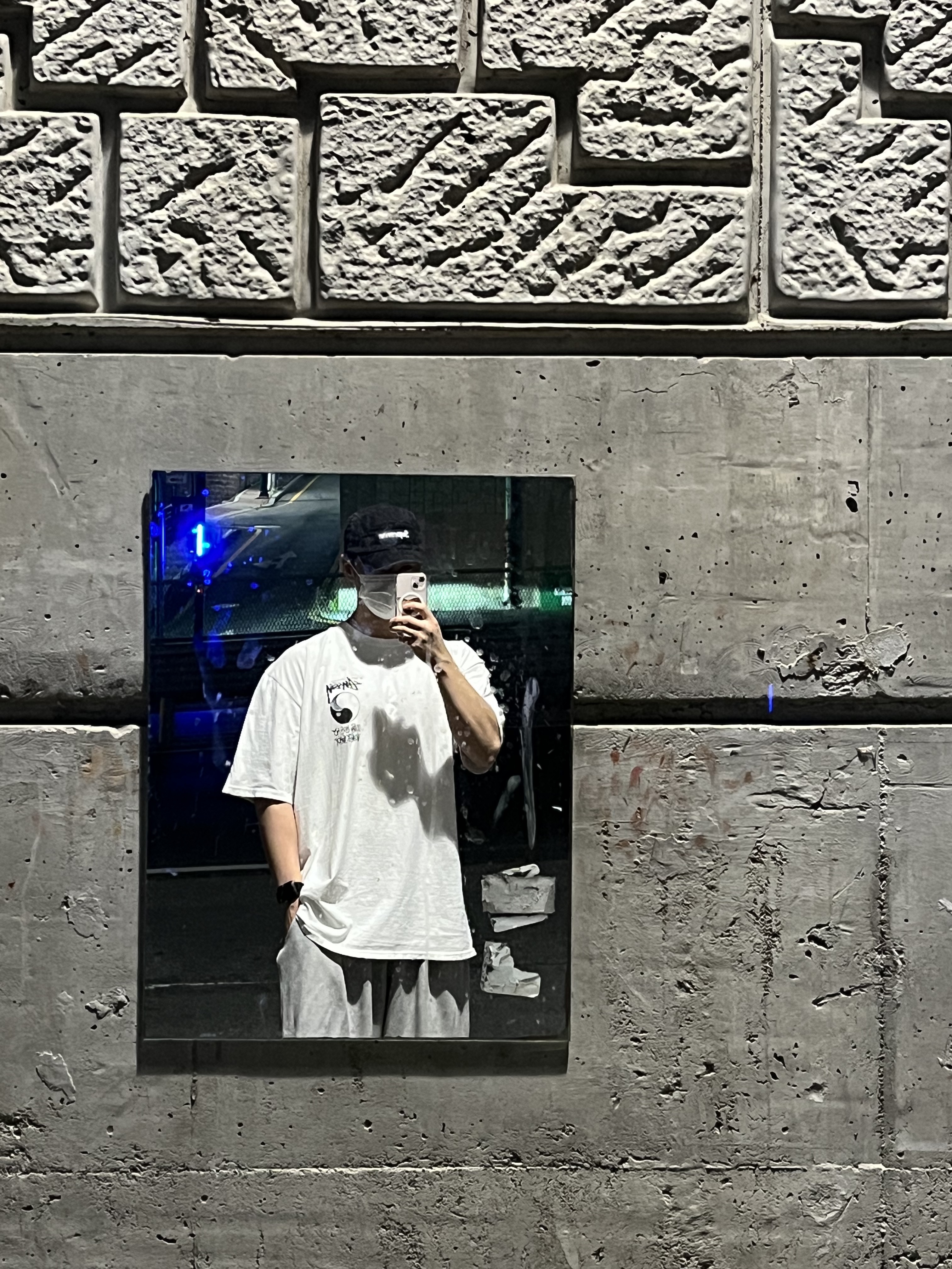 Stussy x Our Legacy Frame Pigment Dyed T-Shirt Natural, Supreme Frayed Logos Denim Camp Cap Black - 21SS 착용 스타일