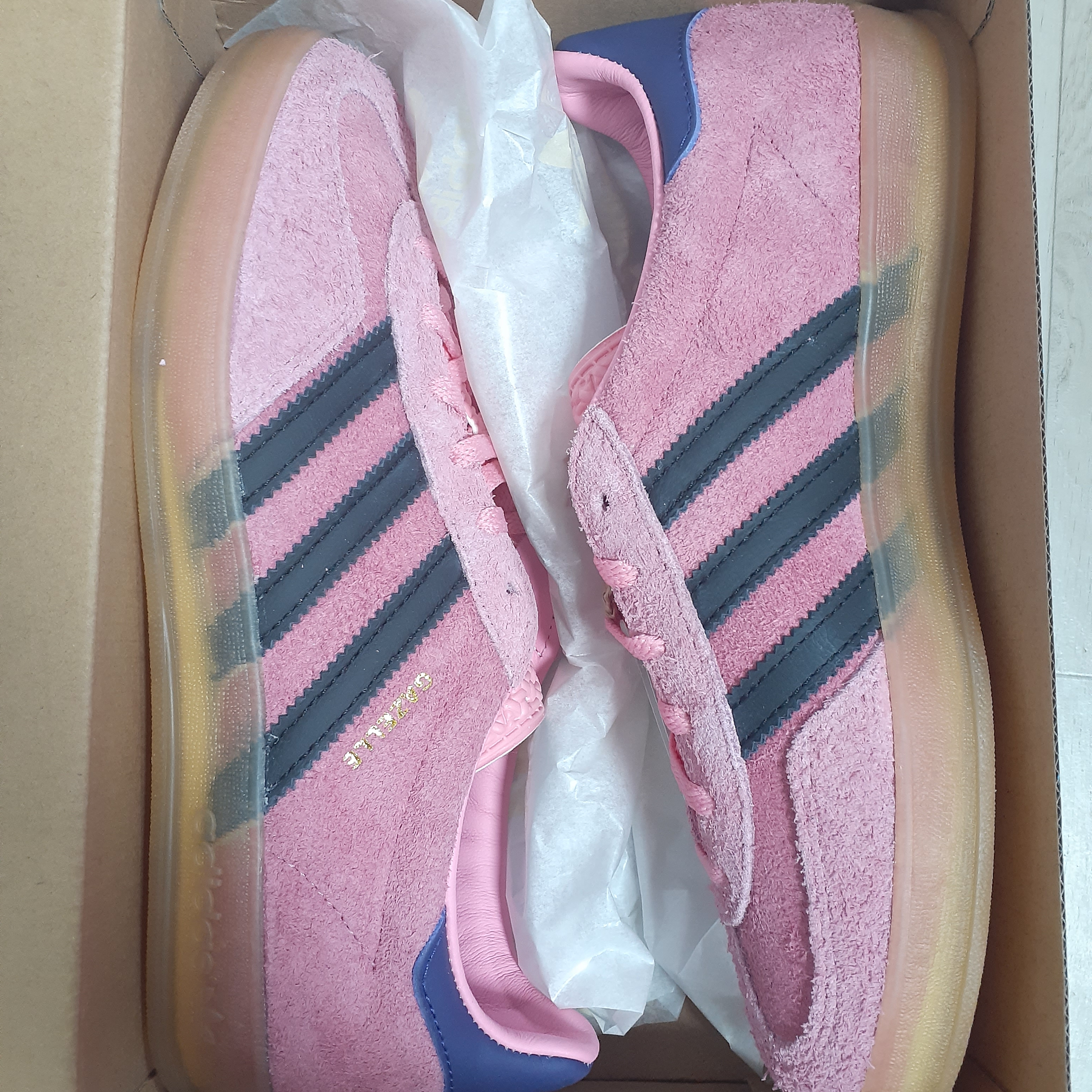 (W) Adidas Gazelle Indoor Bliss Pink 착용 스타일