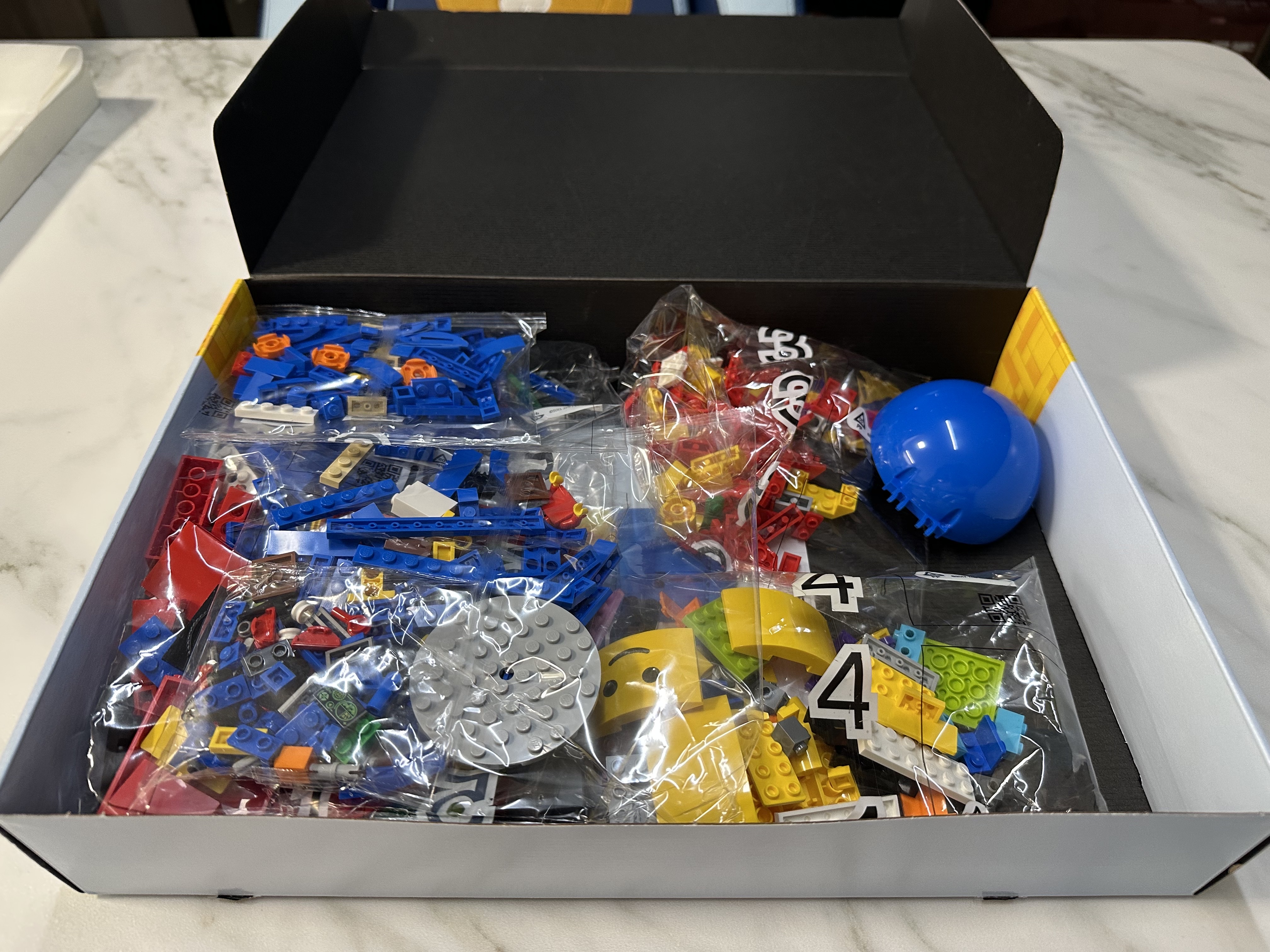 Lego Up-Scaled Lego Minifigure 착용 스타일 - 3