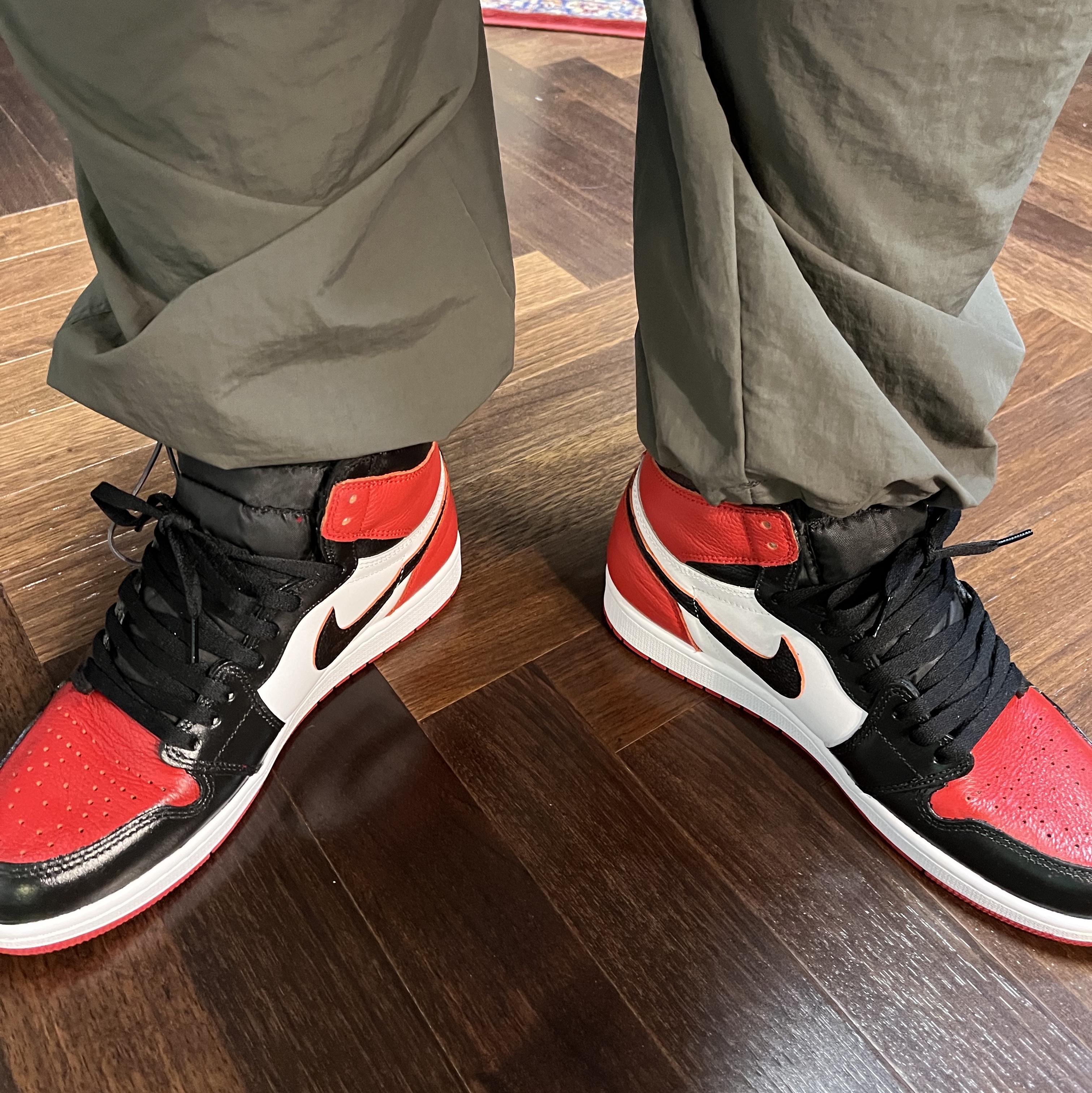 Jordan 1 Retro High OG Bred Toe 착용 스타일