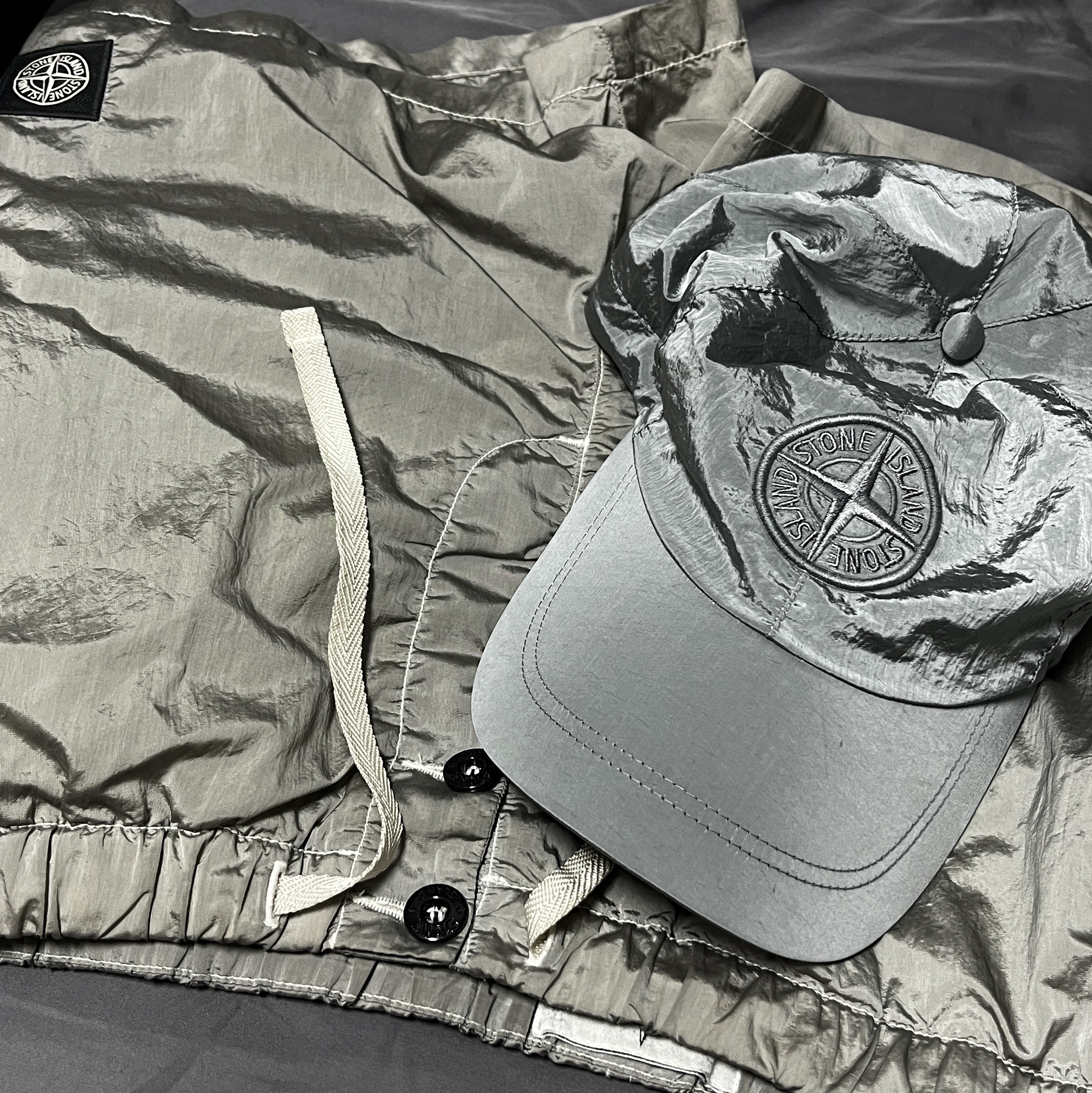 Stone Island 99576 Nylon Metal 6-Panel Cap Aqua - 22FW, Stone Island B0643 Nylon Metal Swimming Trunk Ice - 22SS 착용 스타일