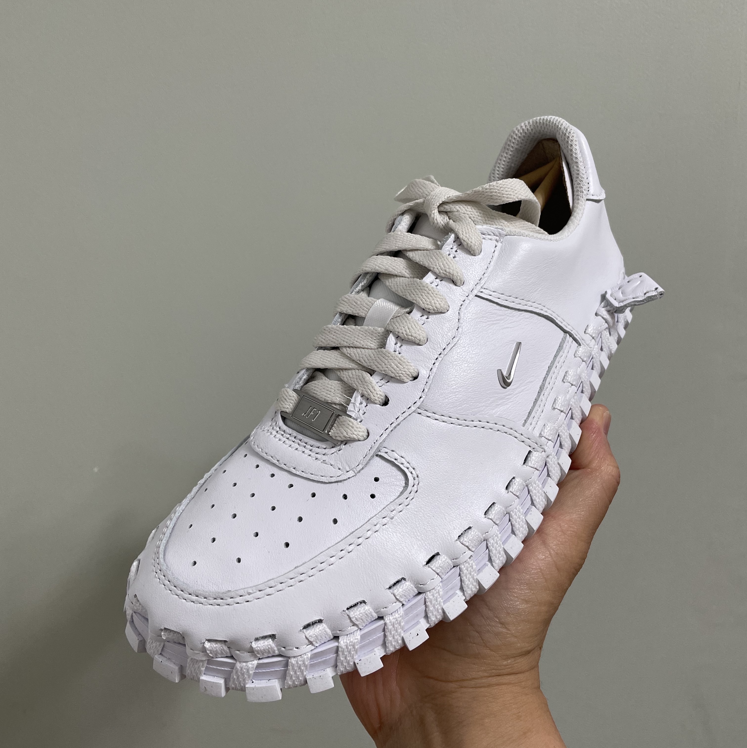 Nike x Jacquemus J Force 1 Low LX SP White 착용 스타일 - 4
