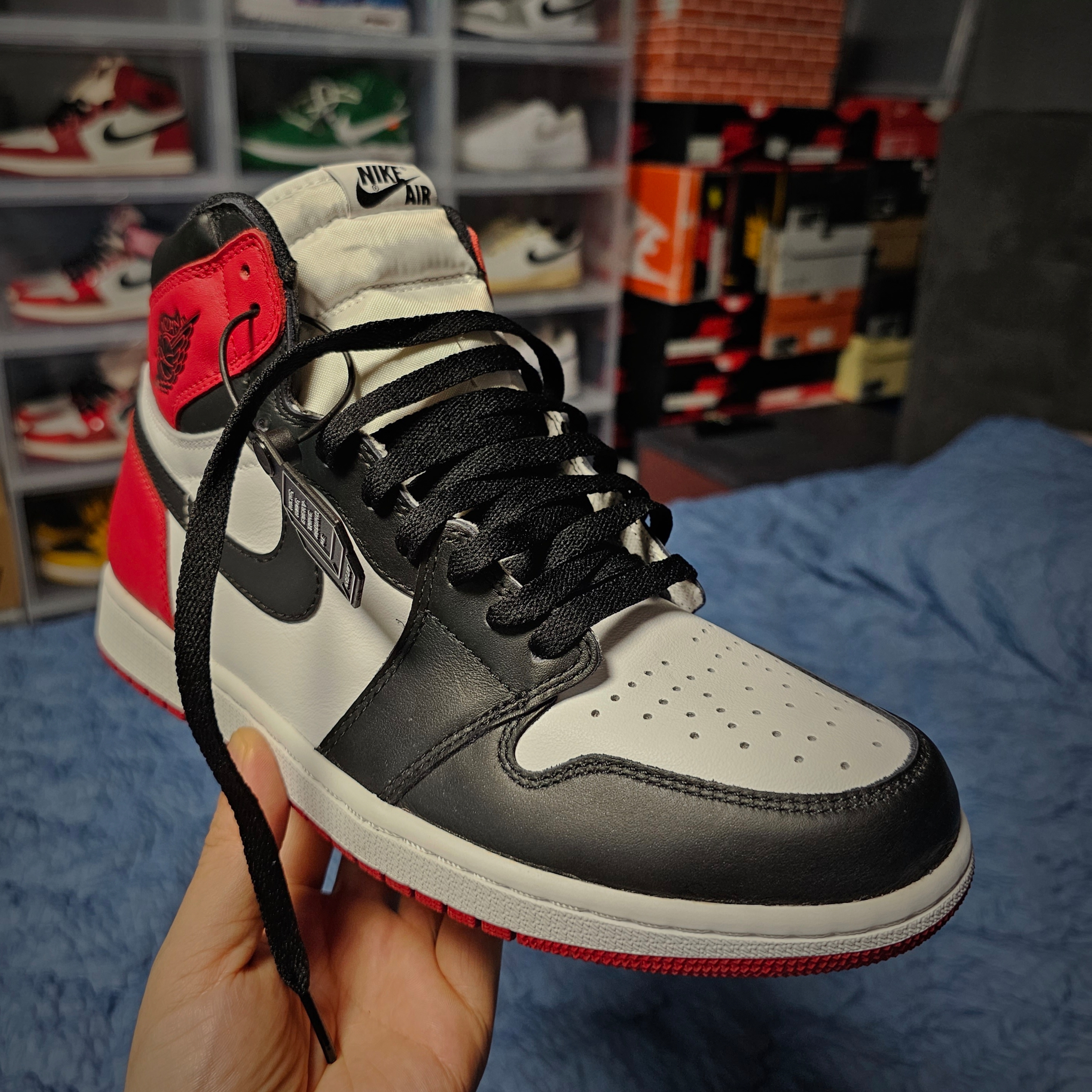 Jordan 1 Retro High OG Black Toe 2016, Jordan 1 Retro High OG Chicago 2022 착용 스타일 - 5