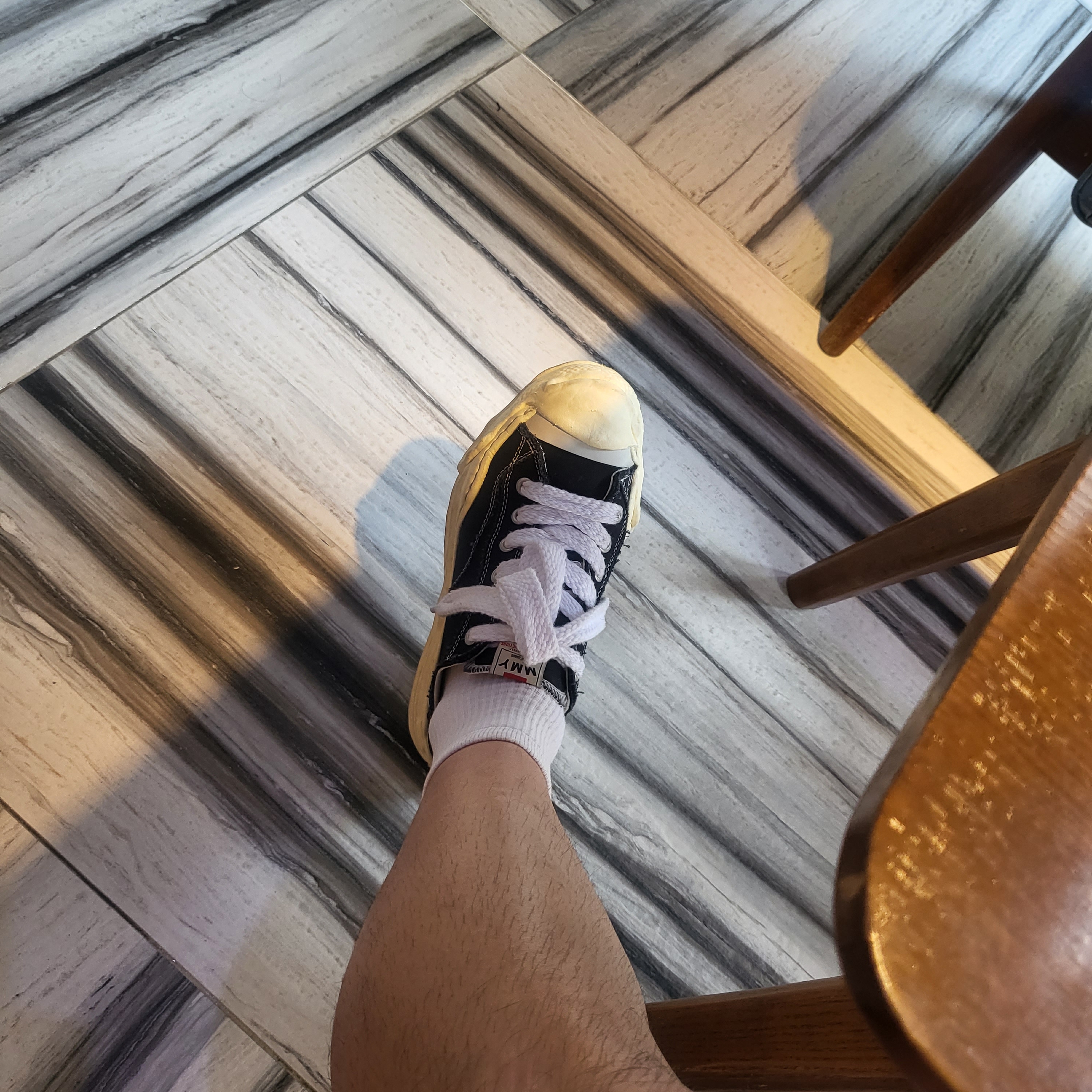 Maison Mihara Yasuhiro Hank VL OG Sole Canvas Low-top Sneakers Black 착용 스타일