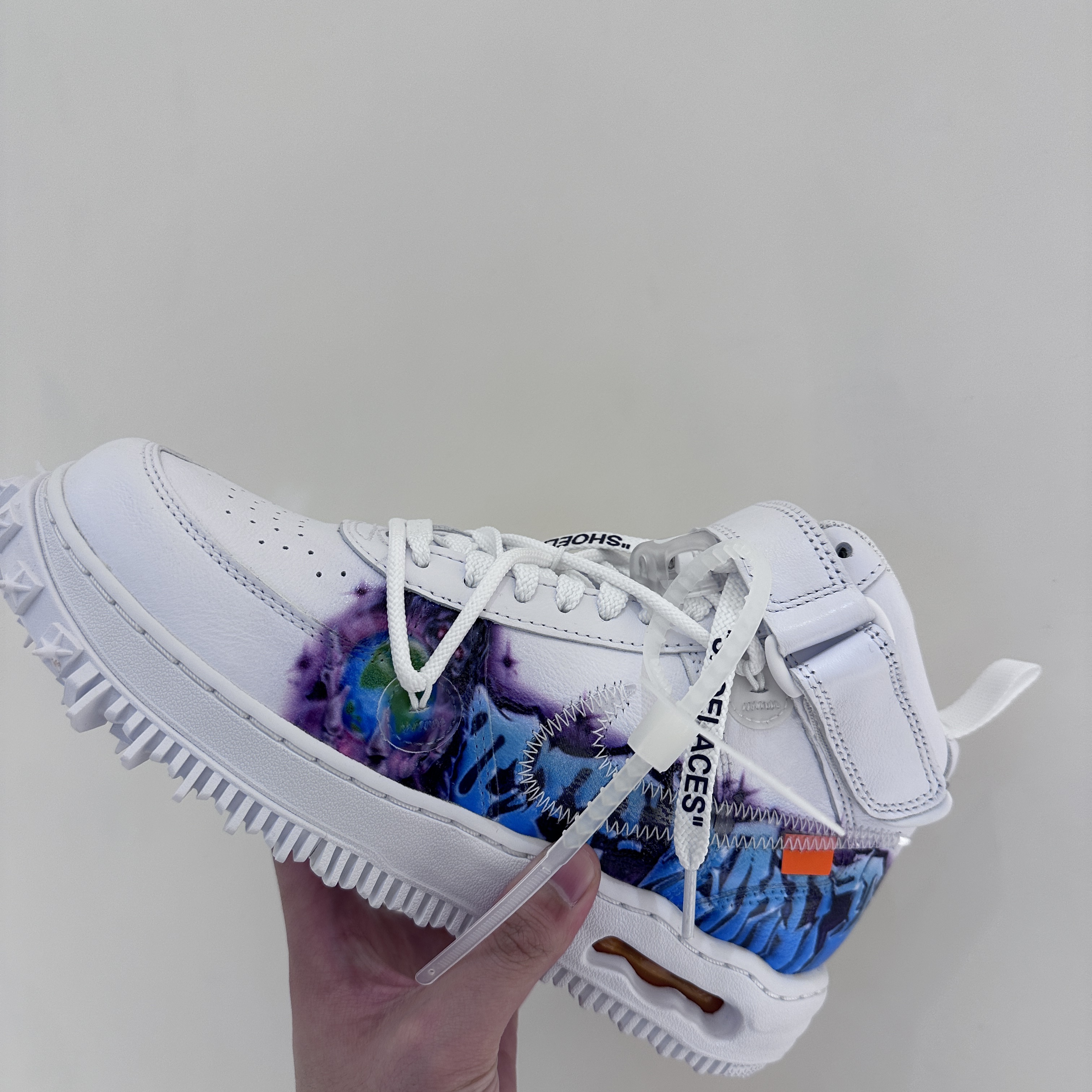 Nike x Off-White Air Force 1 Mid SP Leather Graffiti 착용 스타일 - 2