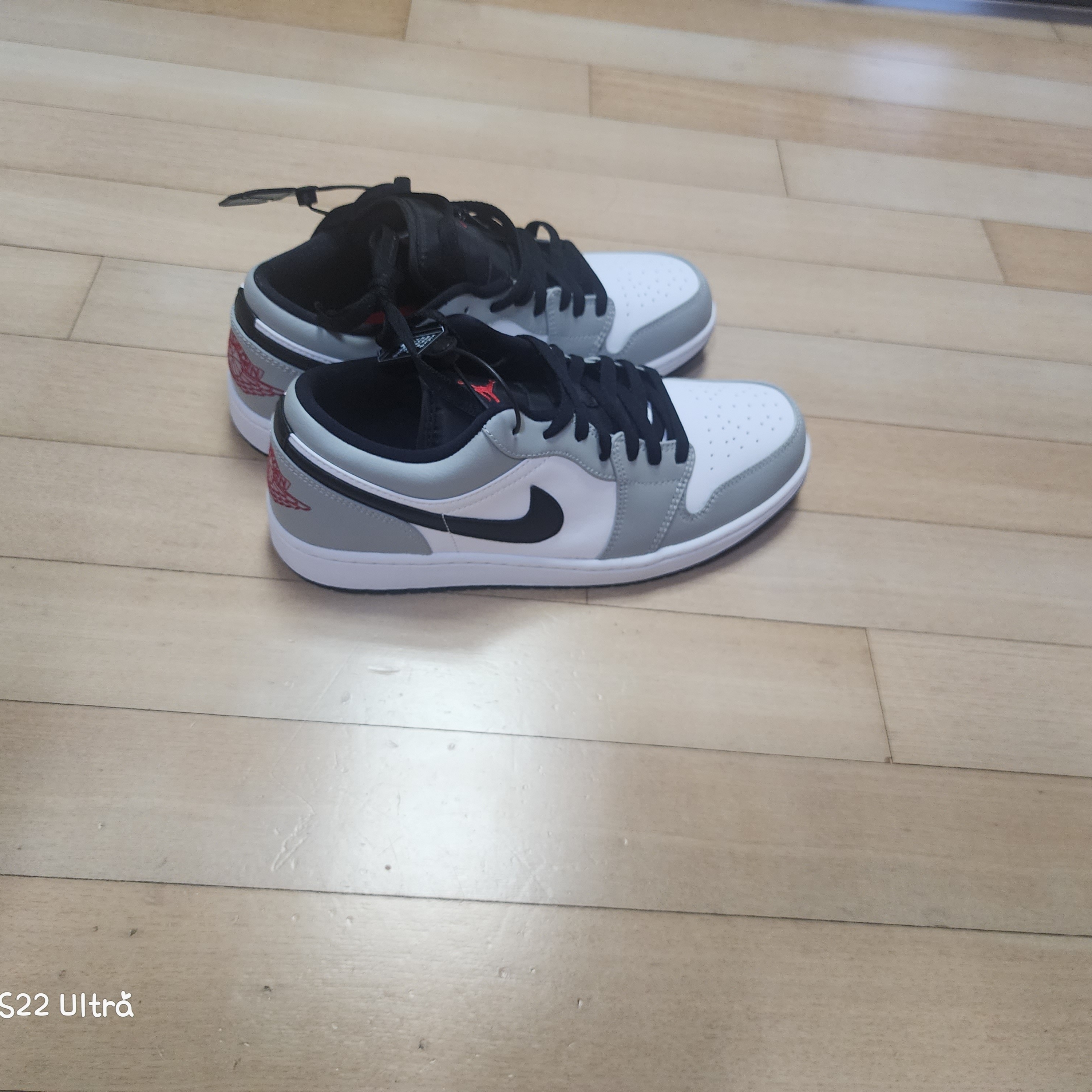 Jordan 1 Low Light Smoke Grey 착용 스타일 - 1