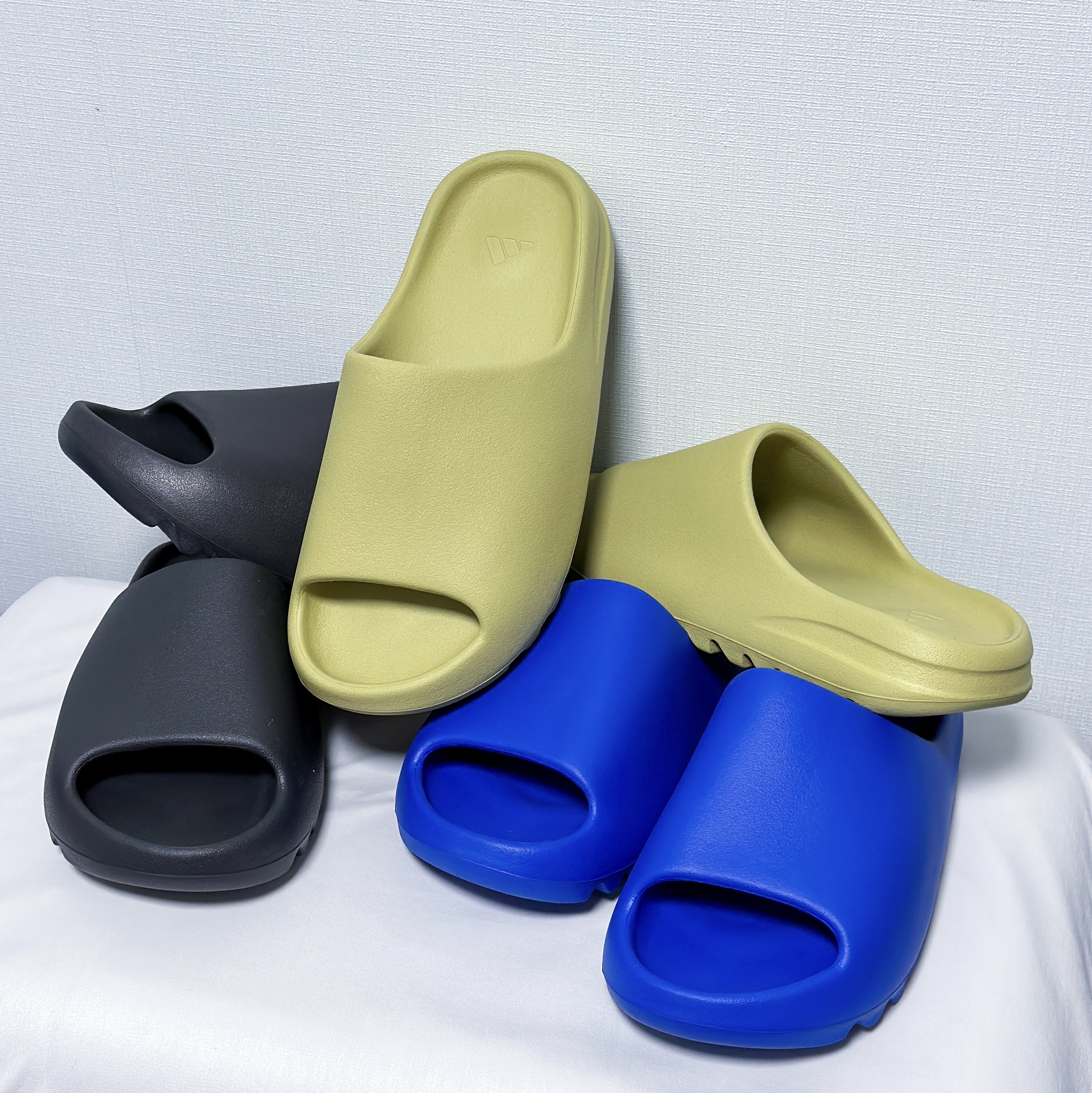 Adidas Yeezy Slide Onyx, Adidas Yeezy Slide Resin 2022 착용 스타일
