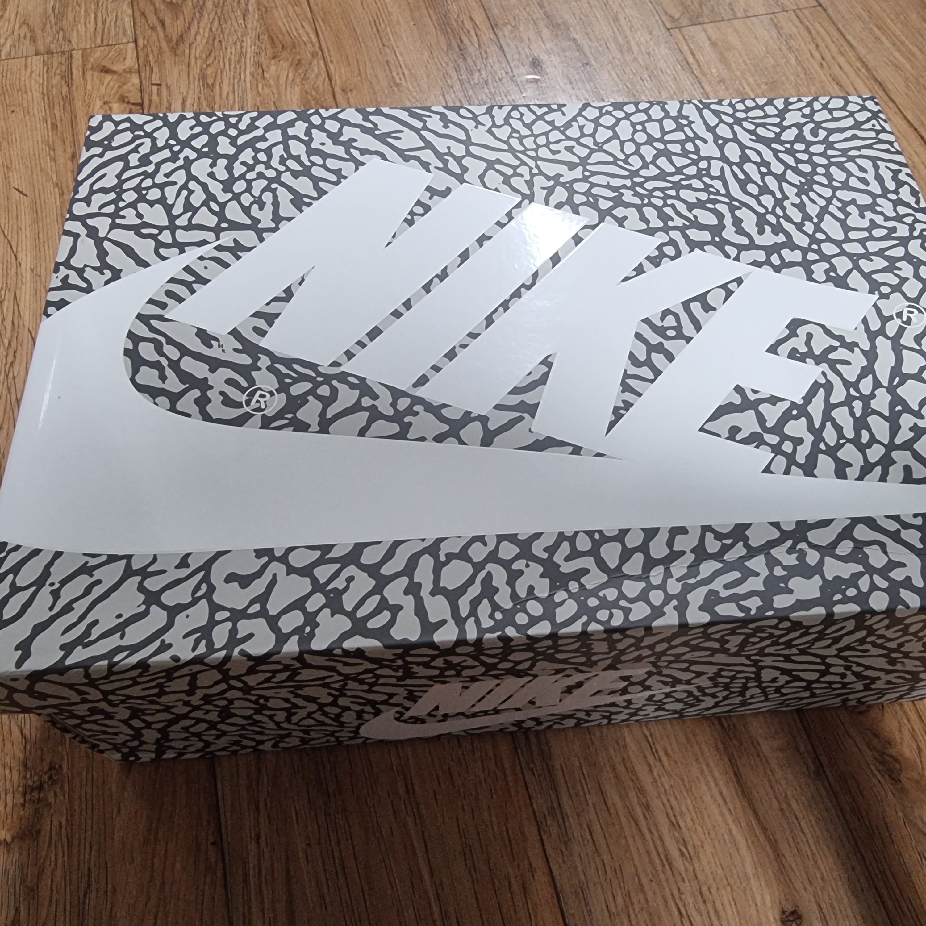 Jordan 1 Retro Low OG Black Cement 착용 스타일 - 1